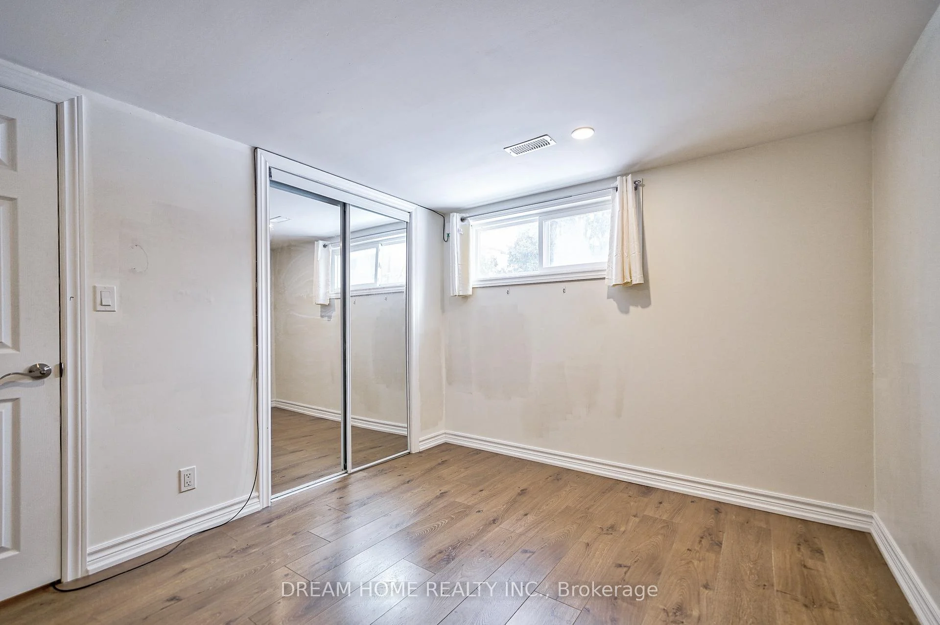 Photo 31 of Unit Main, 451 Kenneth Avenue, North York, Willowdale East — HOMEH