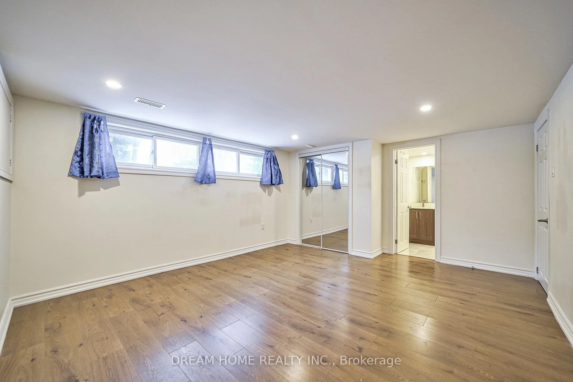 Photo 34 of Unit Main, 451 Kenneth Avenue, North York, Willowdale East — HOMEH