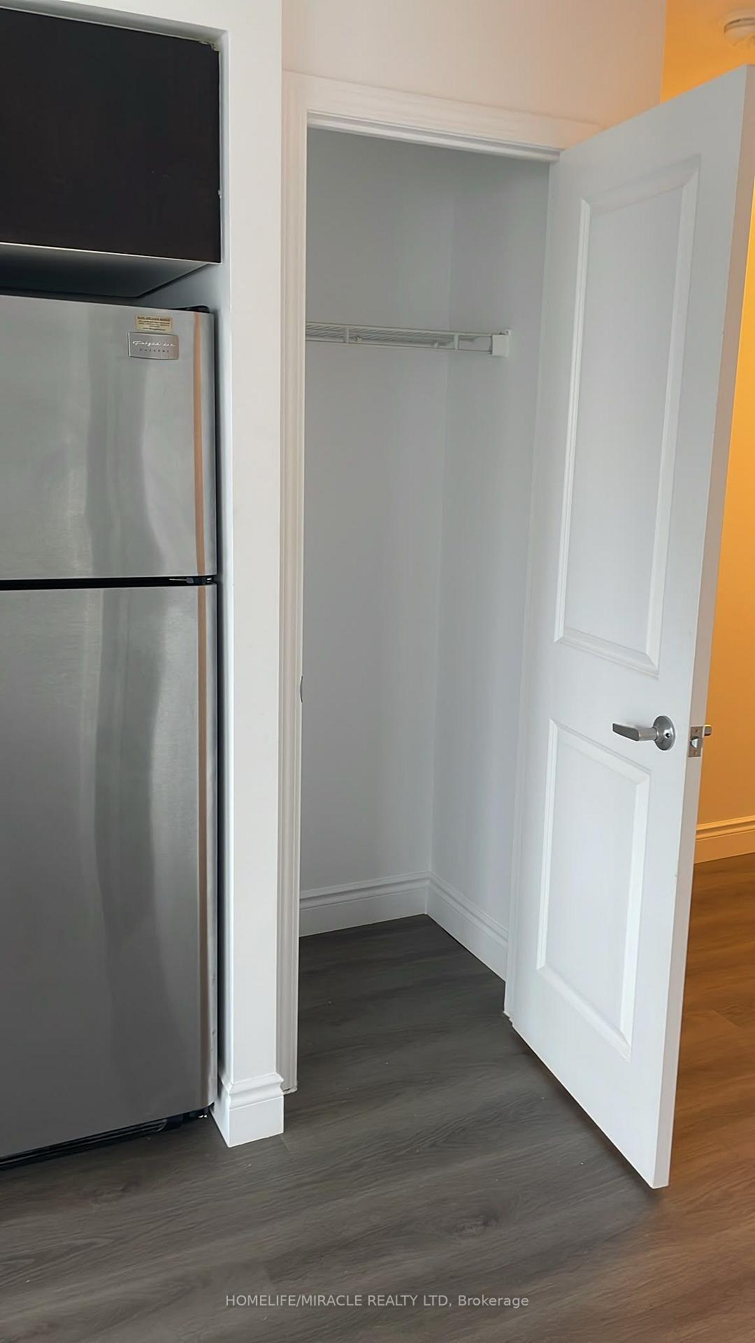 Photo 18 of Unit 232, 2885 Bayview Avenue, North York, Bayview Village — HOMEH