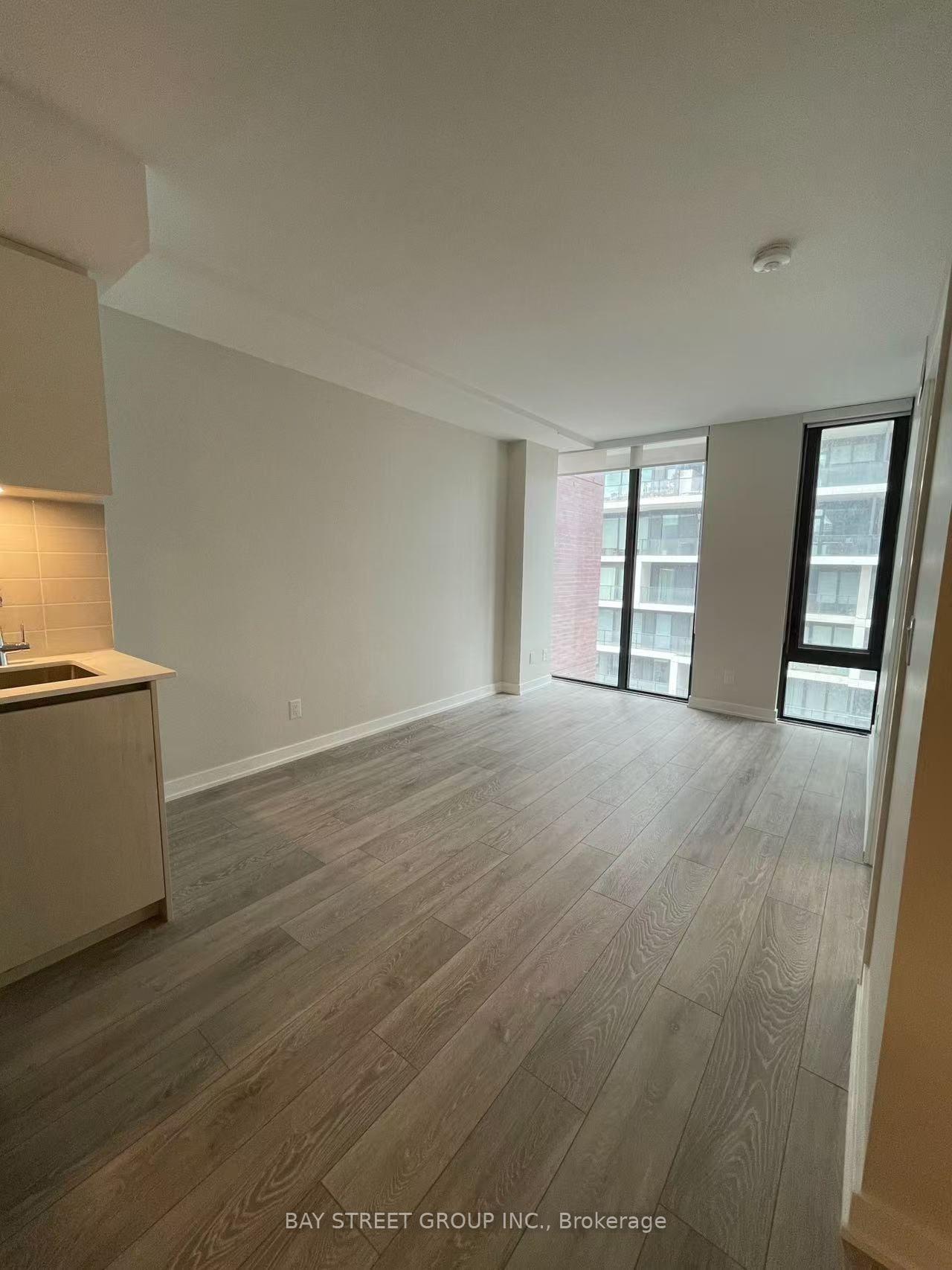 Photo 4 of Unit 601, 47 Mutual Street, Toronto, Church-Yonge Corridor — HOMEH