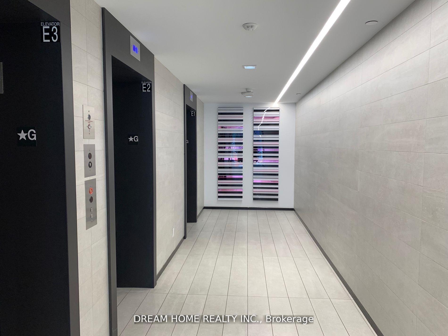 Photo 3 of Unit 3003, 203 College Street, Toronto, Kensington-Chinatown — HOMEH