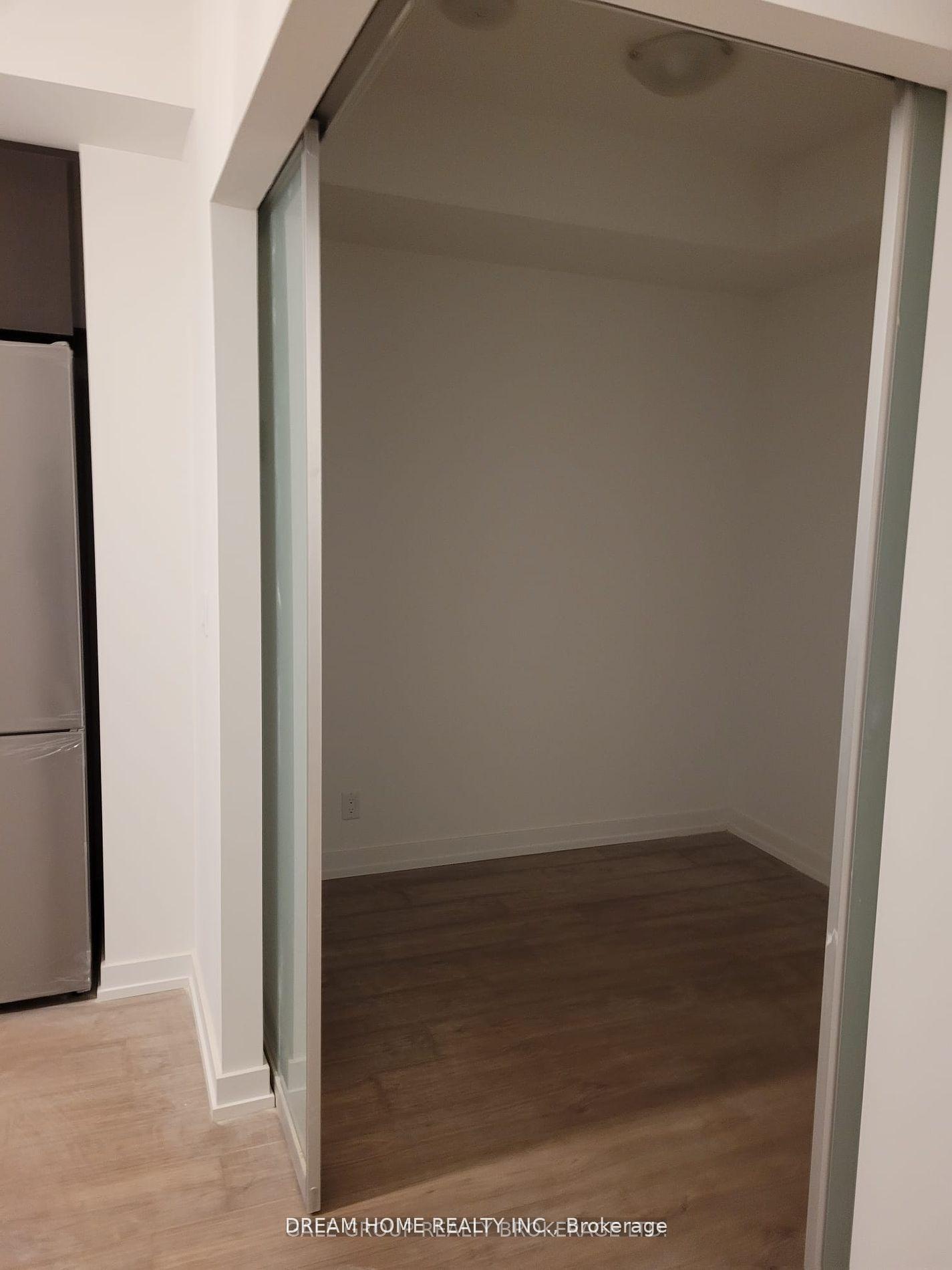 Photo 7 of Unit 3003, 203 College Street, Toronto, Kensington-Chinatown — HOMEH