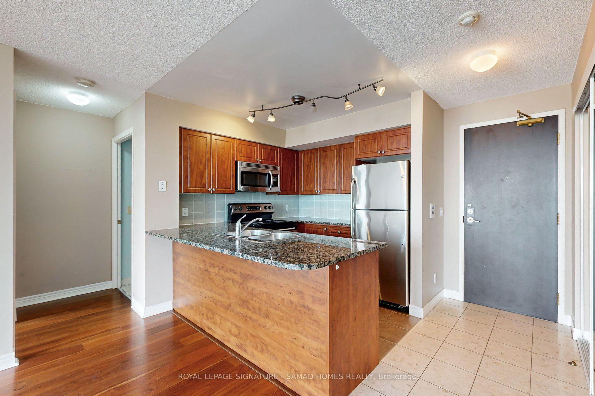 Photo 4 of Unit 1915, 51 Lower Simcoe Street, Toronto, Waterfront Communities — HOMEH