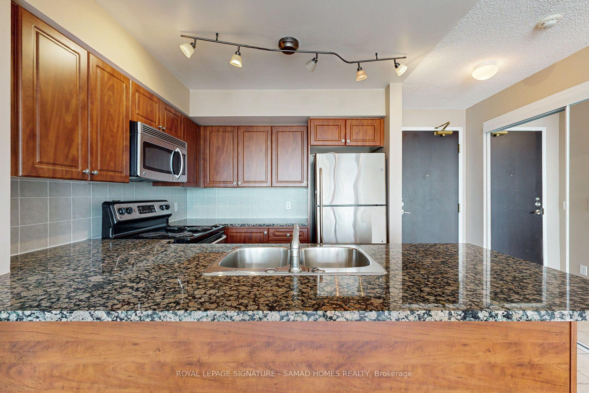 Photo 6 of Unit 1915, 51 Lower Simcoe Street, Toronto, Waterfront Communities — HOMEH