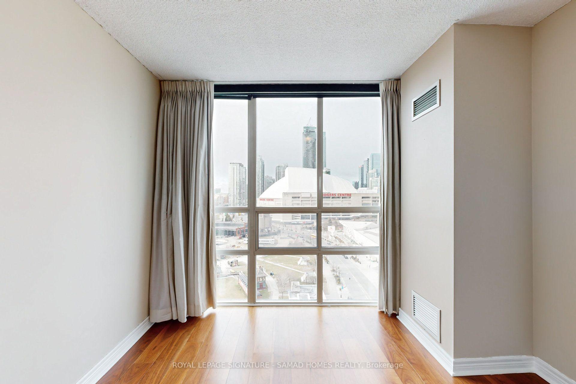 Photo 17 of Unit 1915, 51 Lower Simcoe Street, Toronto, Waterfront Communities — HOMEH