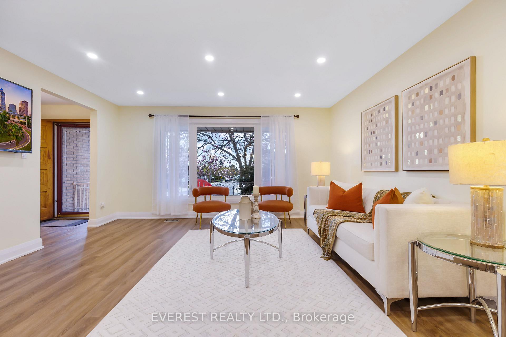 Photo 12 of 27 Lavina Crescent, Hamilton, Mountview — HOMEH