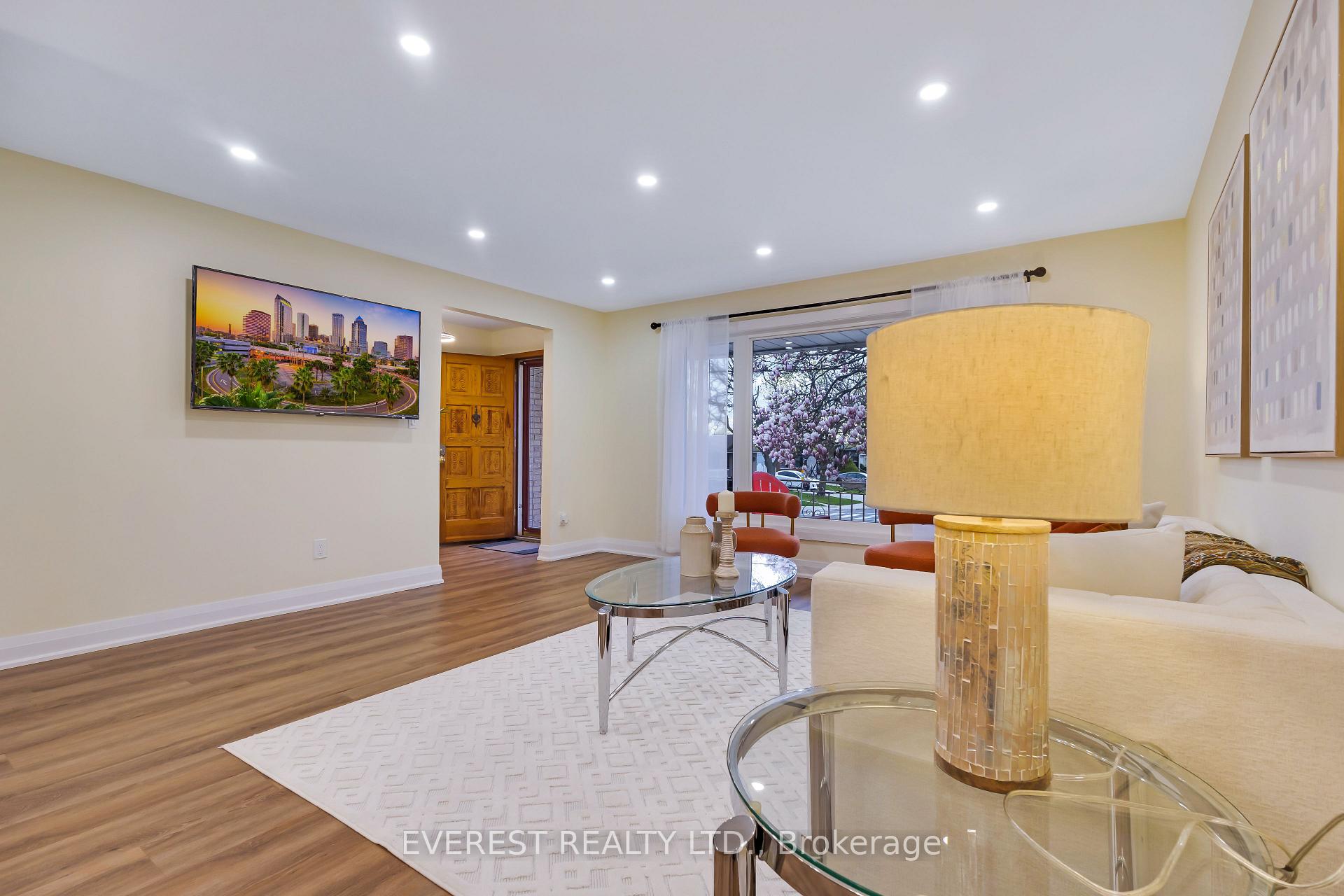 Photo 13 of 27 Lavina Crescent, Hamilton, Mountview — HOMEH