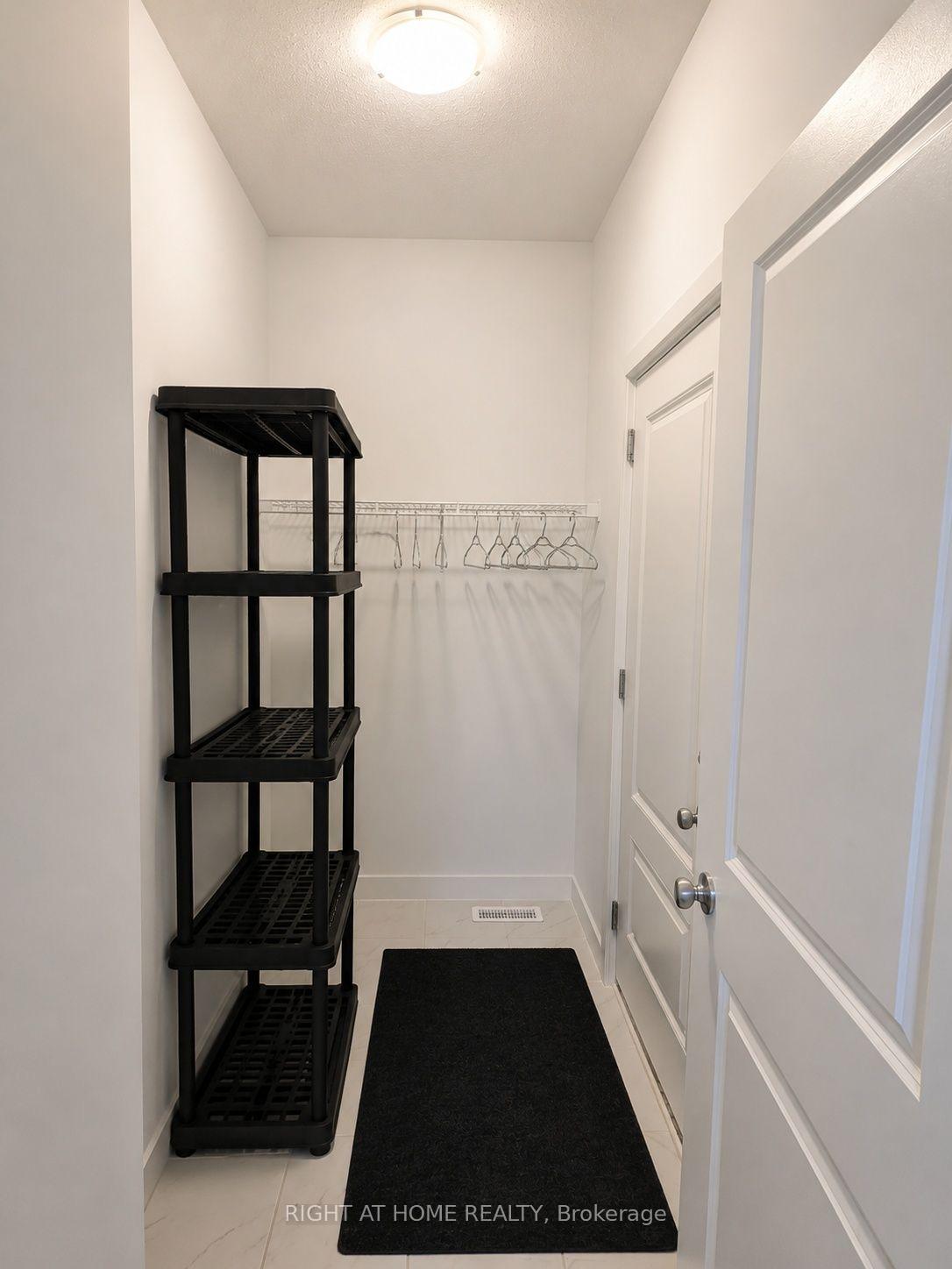 Photo 6 of 800 Paseana Place, Ottawa, Kanata - Emerald Meadows/Trailwest — HOMEH
