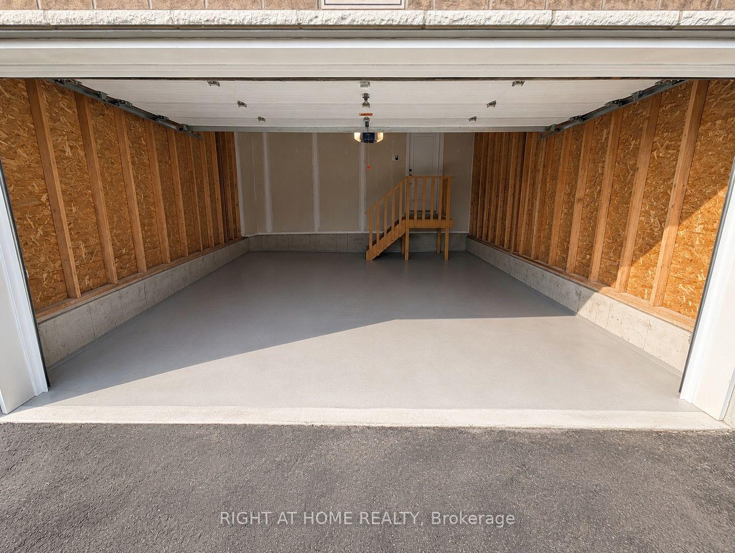 Photo 21 of 800 Paseana Place, Ottawa, Kanata - Emerald Meadows/Trailwest — HOMEH