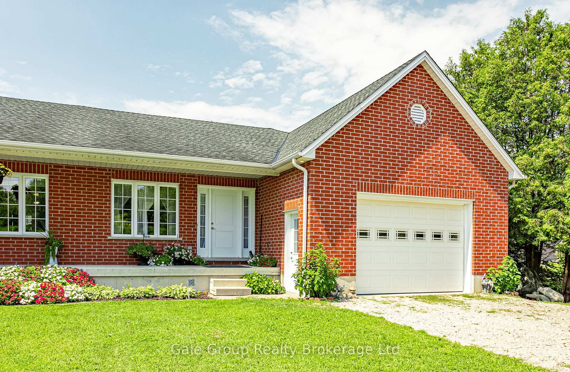Photo of 6659 Plank Road