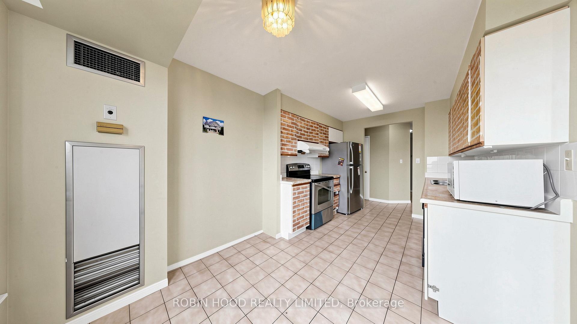 Photo 9 of Unit 603, 400 Mclevin Avenue, Scarborough, Malvern — HOMEH