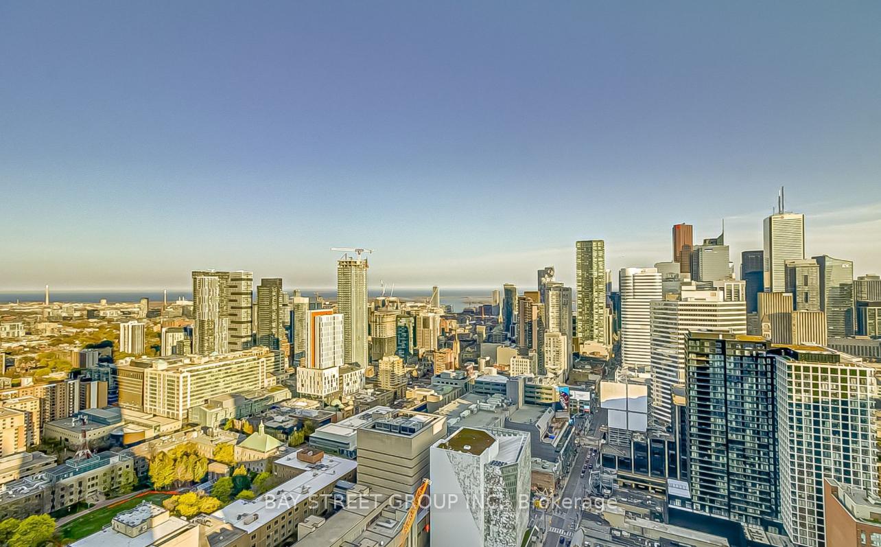 Photo 2 of Unit 3907, 386 Yonge Street, Toronto, Bay Street Corridor — HOMEH