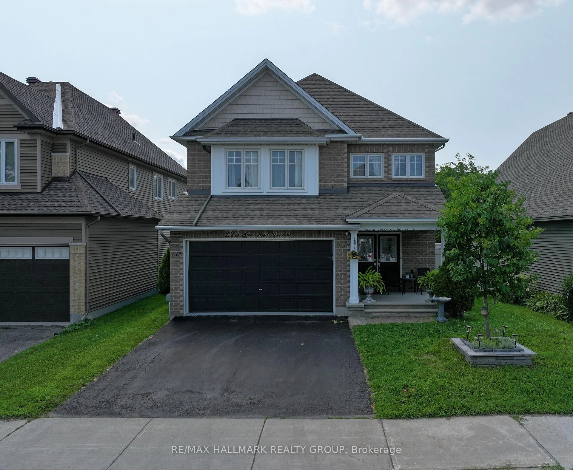 Photo 3 of 273 Gracewood Crescent, Ottawa, Blossom Park/Kemp Park/Findlay Creek — HOMEH