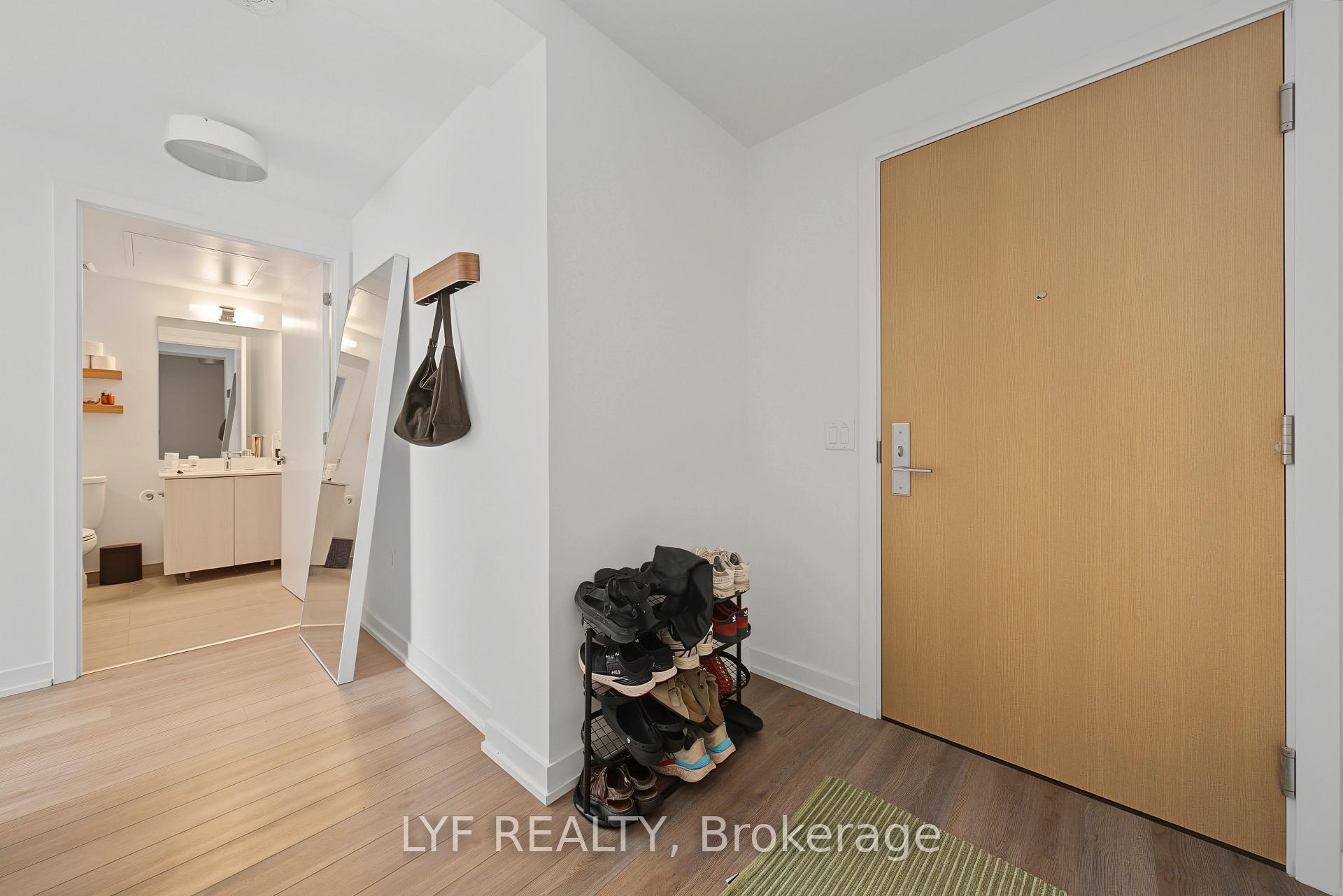 Photo 11 of Unit 2403, 357 King Street W, Toronto, Waterfront Communities — HOMEH