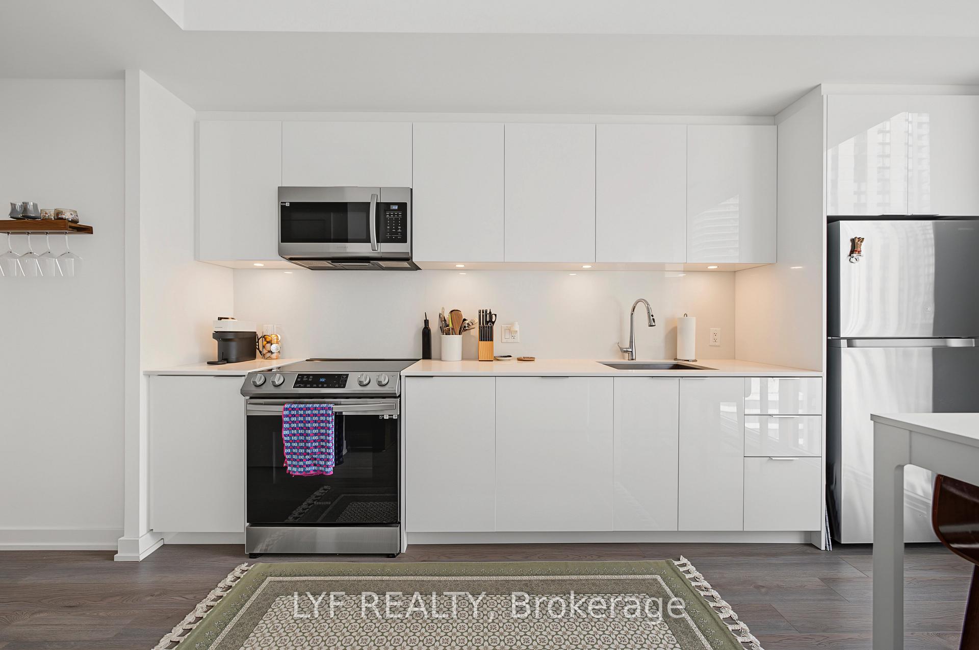 Photo 15 of Unit 2403, 357 King Street W, Toronto, Waterfront Communities — HOMEH
