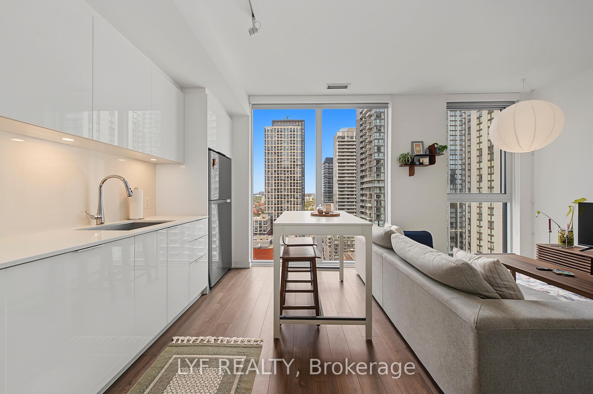 Photo 17 of Unit 2403, 357 King Street W, Toronto, Waterfront Communities — HOMEH