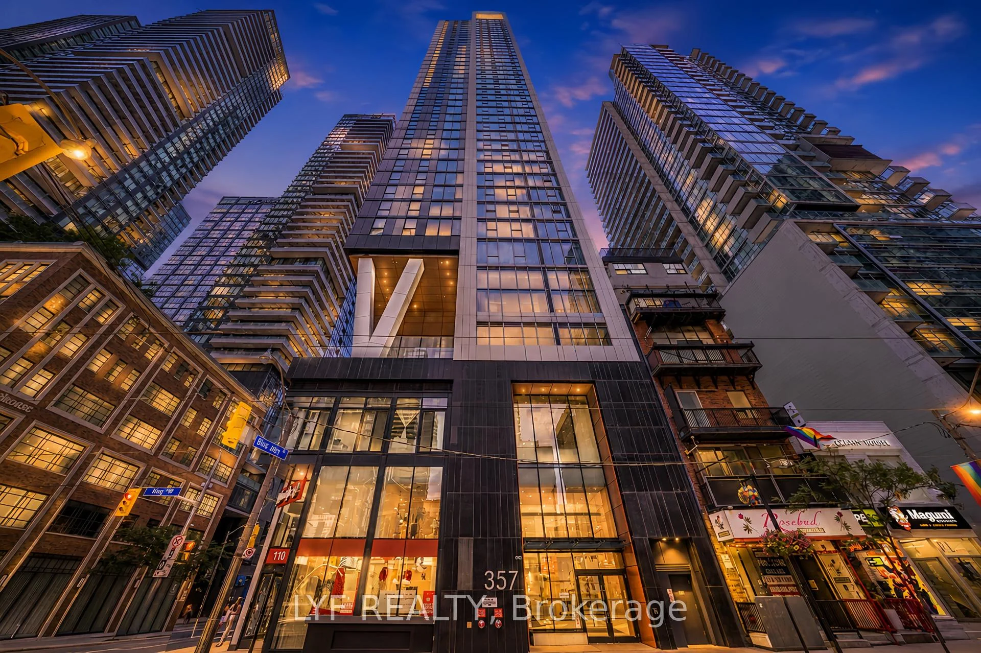 Photo 4 of Unit 2403, 357 King Street W, Toronto, Waterfront Communities — HOMEH