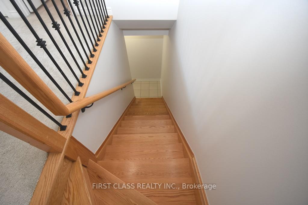 Photo 9 of 2530 Boston Glen, Pickering, Duffin Heights — HOMEH