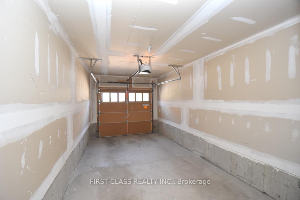 Photo 16 of 2530 Boston Glen, Pickering, Duffin Heights — HOMEH