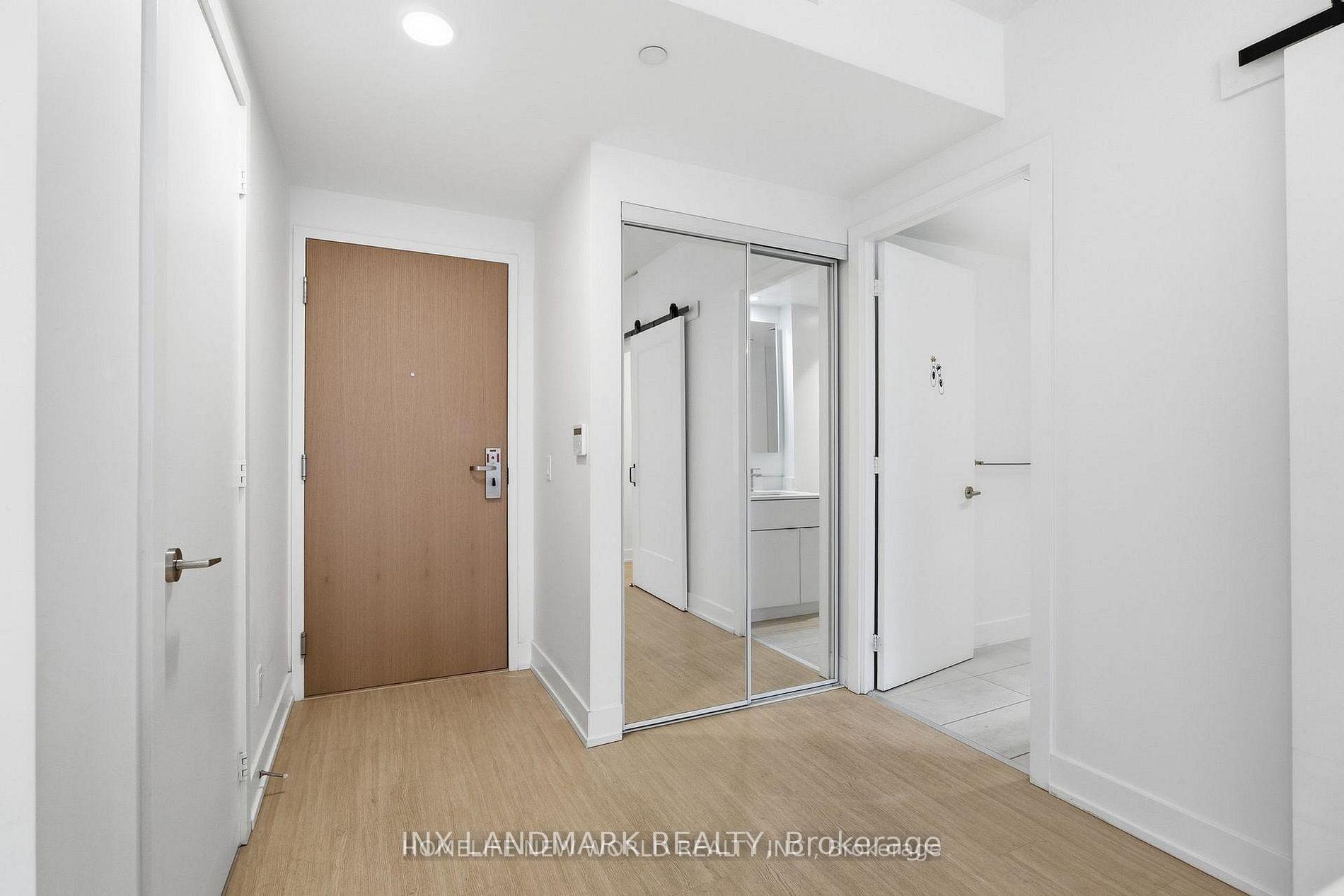 Photo 3 of Unit 2106, 7 grenville Street, Toronto, Bay Street Corridor — HOMEH