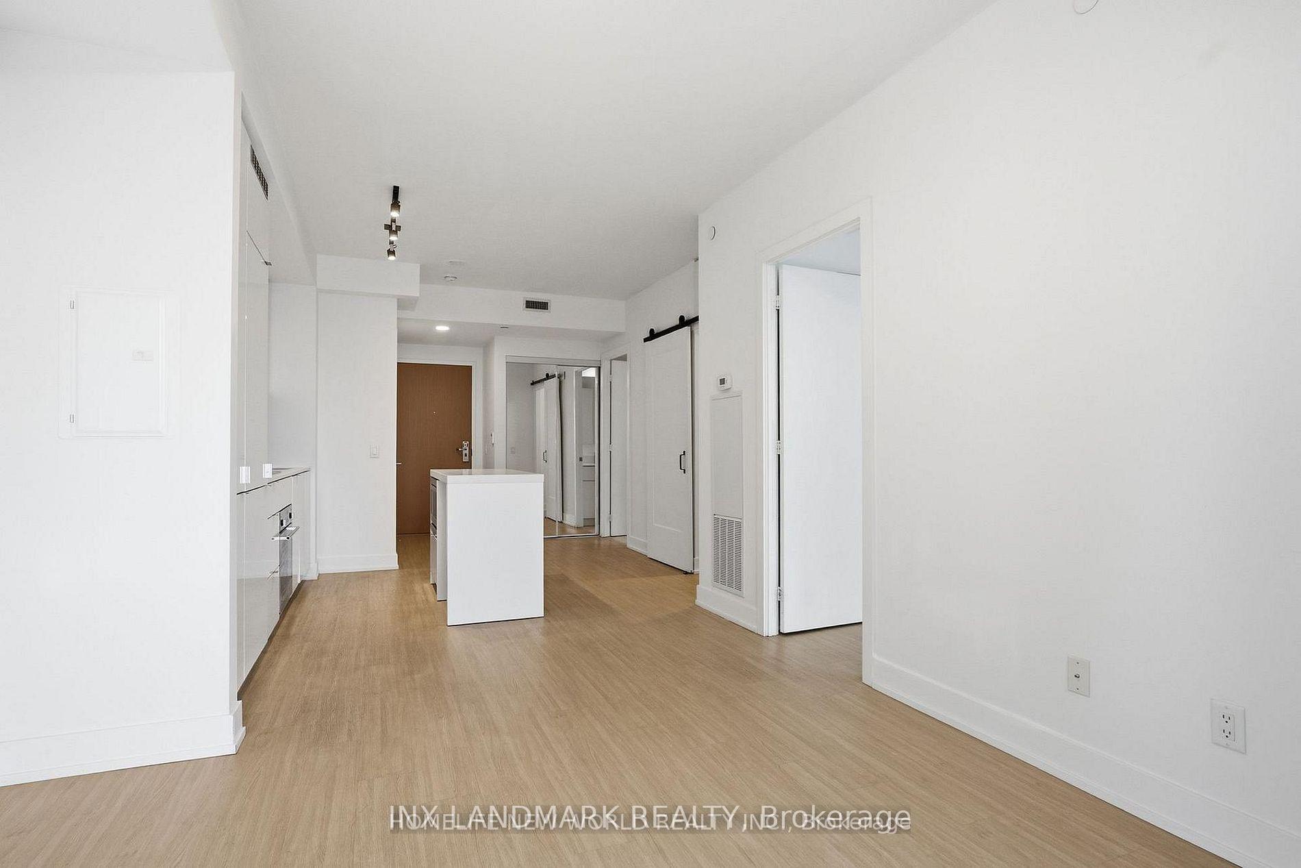 Photo 9 of Unit 2106, 7 grenville Street, Toronto, Bay Street Corridor — HOMEH