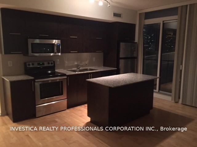 Photo 6 of Unit 1207, 55 Bremner Boulevard, Toronto, Waterfront Communities — HOMEH