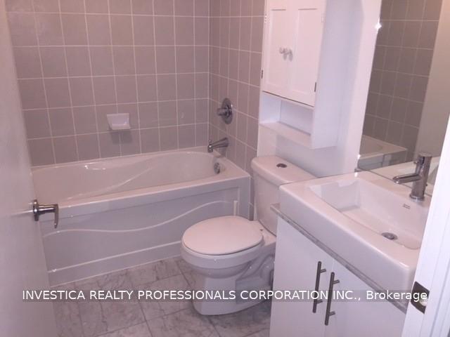 Photo 8 of Unit 1207, 55 Bremner Boulevard, Toronto, Waterfront Communities — HOMEH