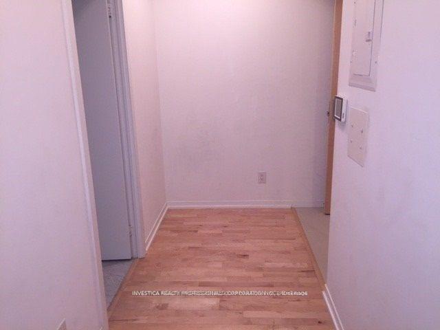Photo 17 of Unit 1207, 55 Bremner Boulevard, Toronto, Waterfront Communities — HOMEH