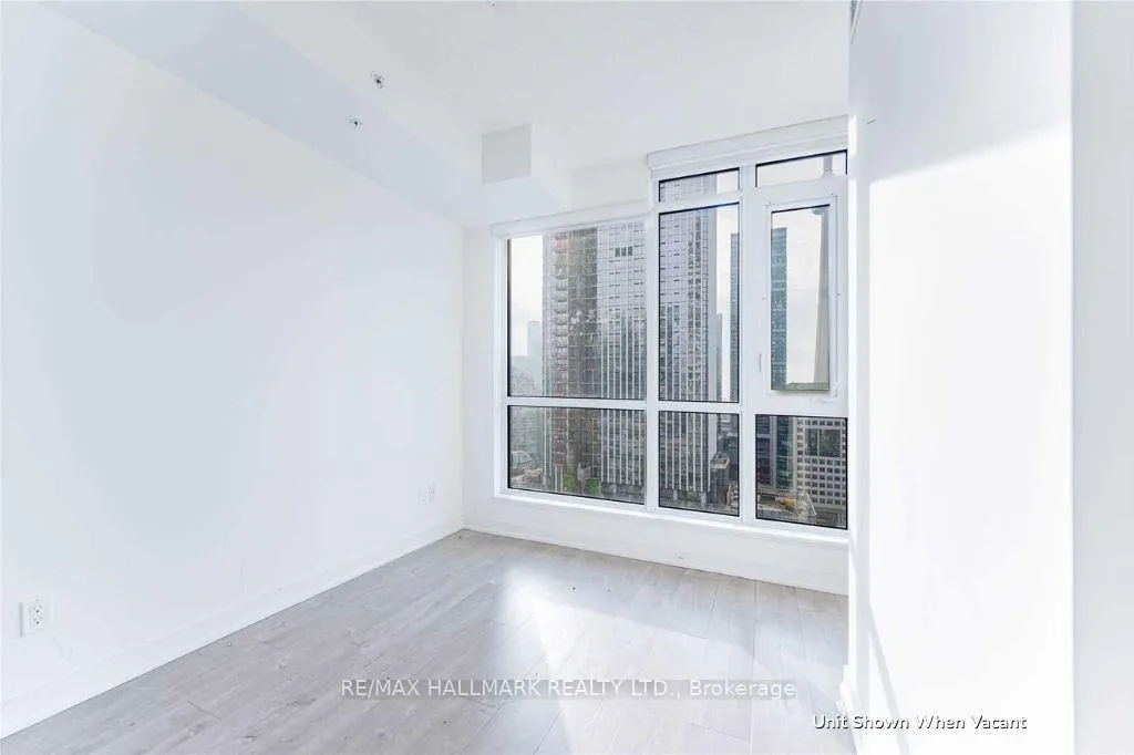 Photo 10 of Unit 2107, 30 Nelson Street, Toronto, Waterfront Communities — HOMEH