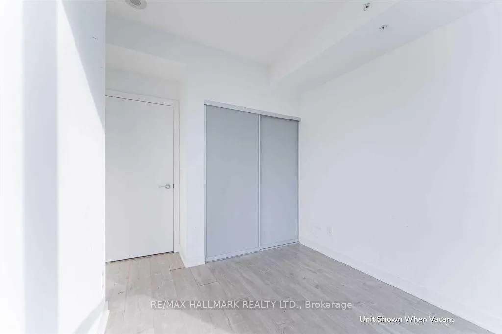Photo 12 of Unit 2107, 30 Nelson Street, Toronto, Waterfront Communities — HOMEH
