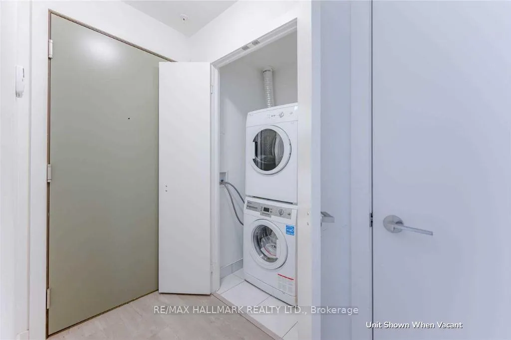 Photo 14 of Unit 2107, 30 Nelson Street, Toronto, Waterfront Communities — HOMEH