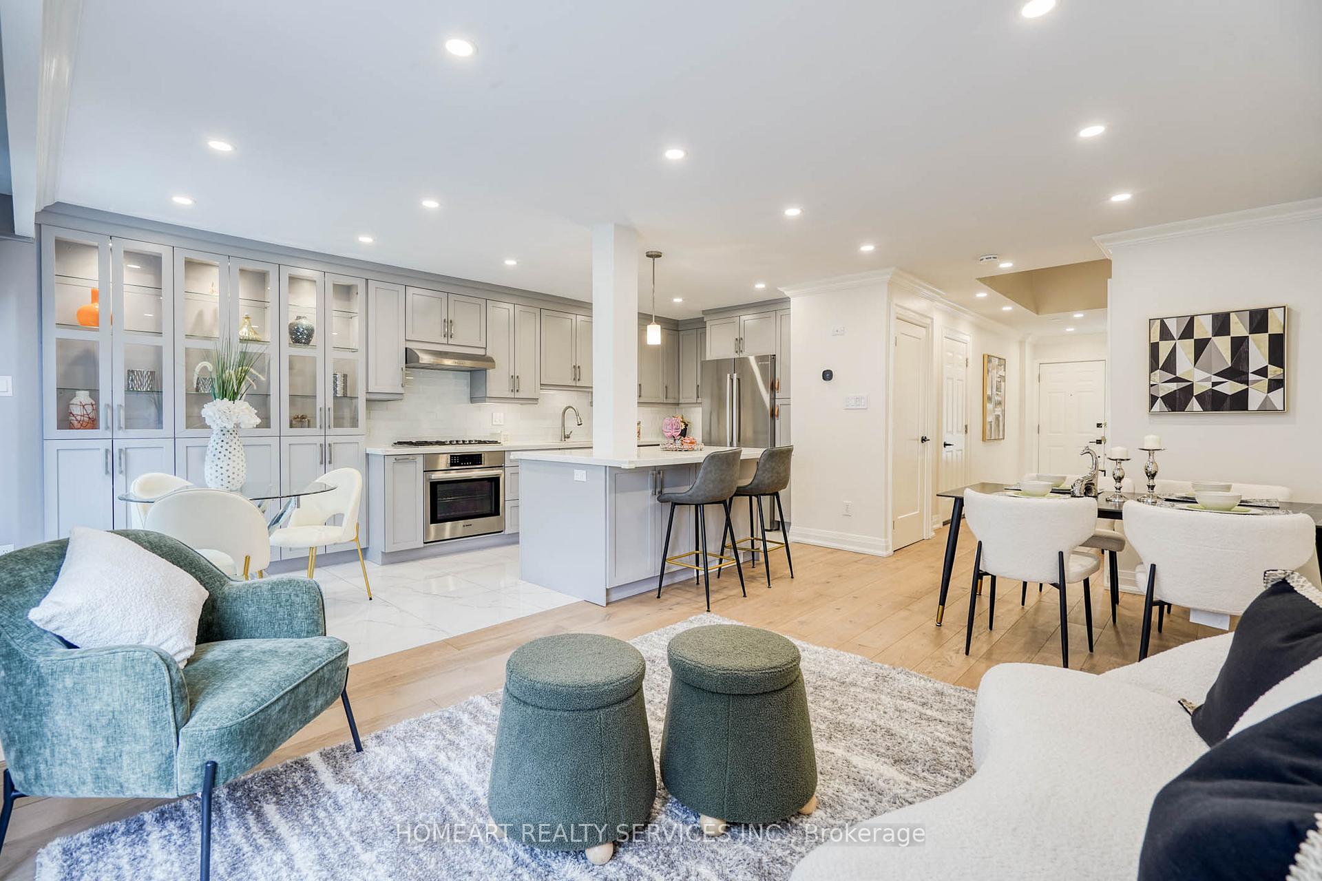 Photo 10 of 2 Camelot Way, Markham, Markham Village — HOMEH
