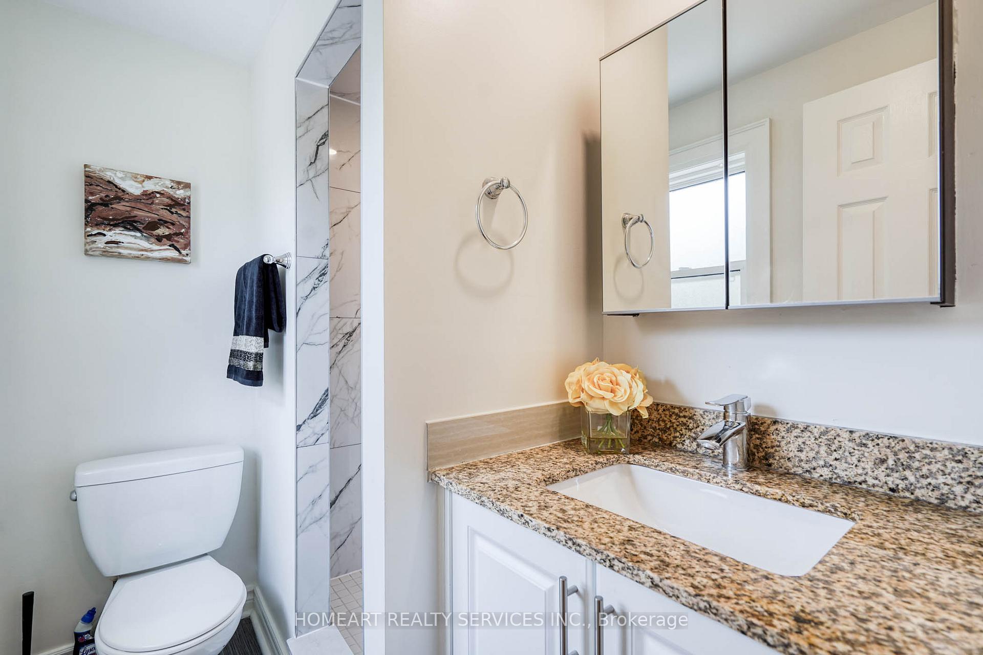 Photo 22 of 2 Camelot Way, Markham, Markham Village — HOMEH