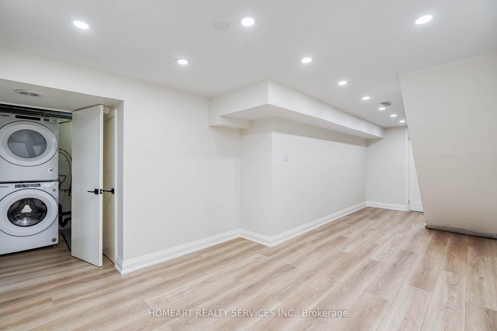 Photo 28 of 2 Camelot Way, Markham, Markham Village — HOMEH