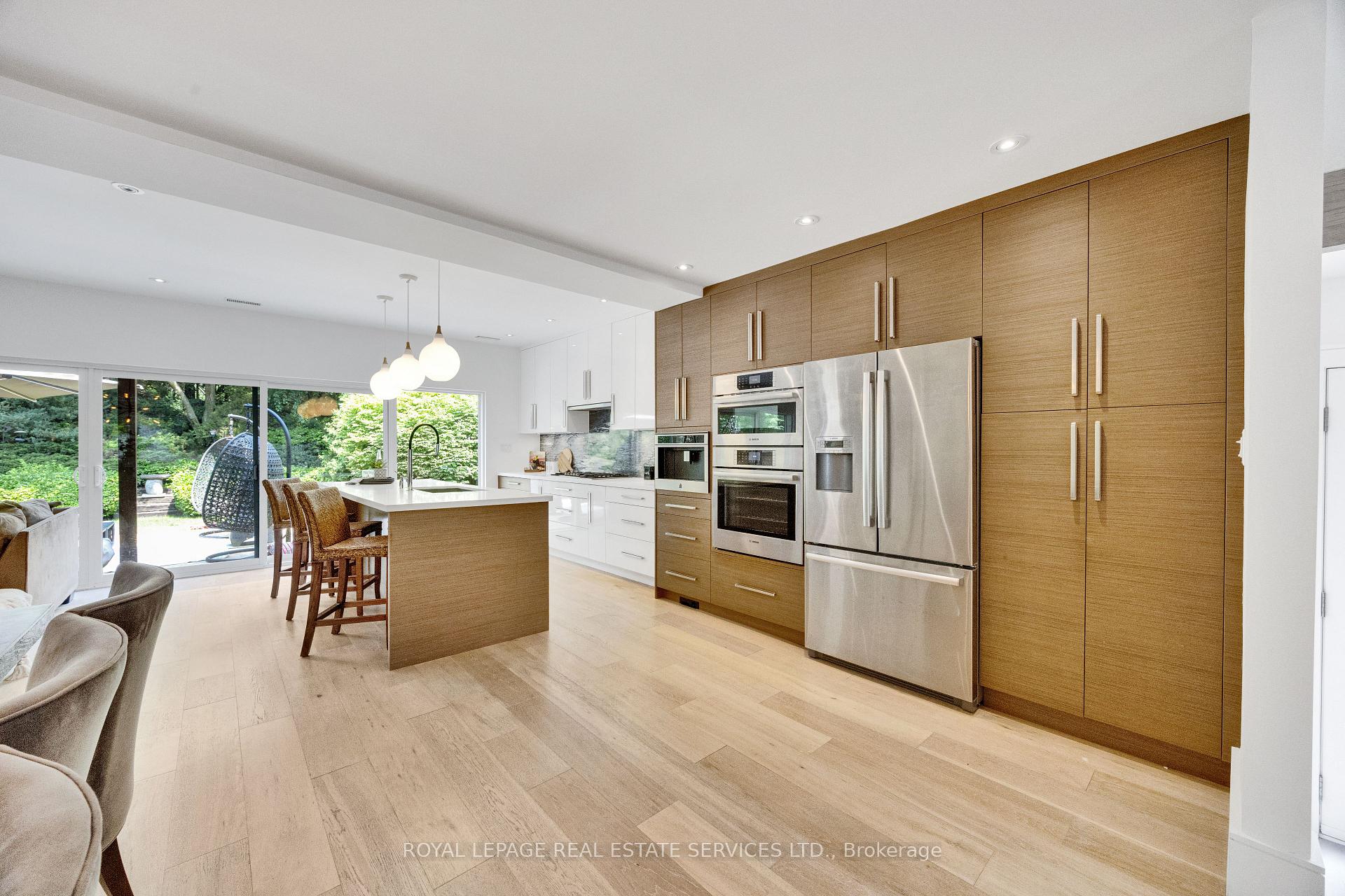 Photo 11 of 52 Glenaden Avenue E, Etobicoke, Stonegate-Queensway — HOMEH