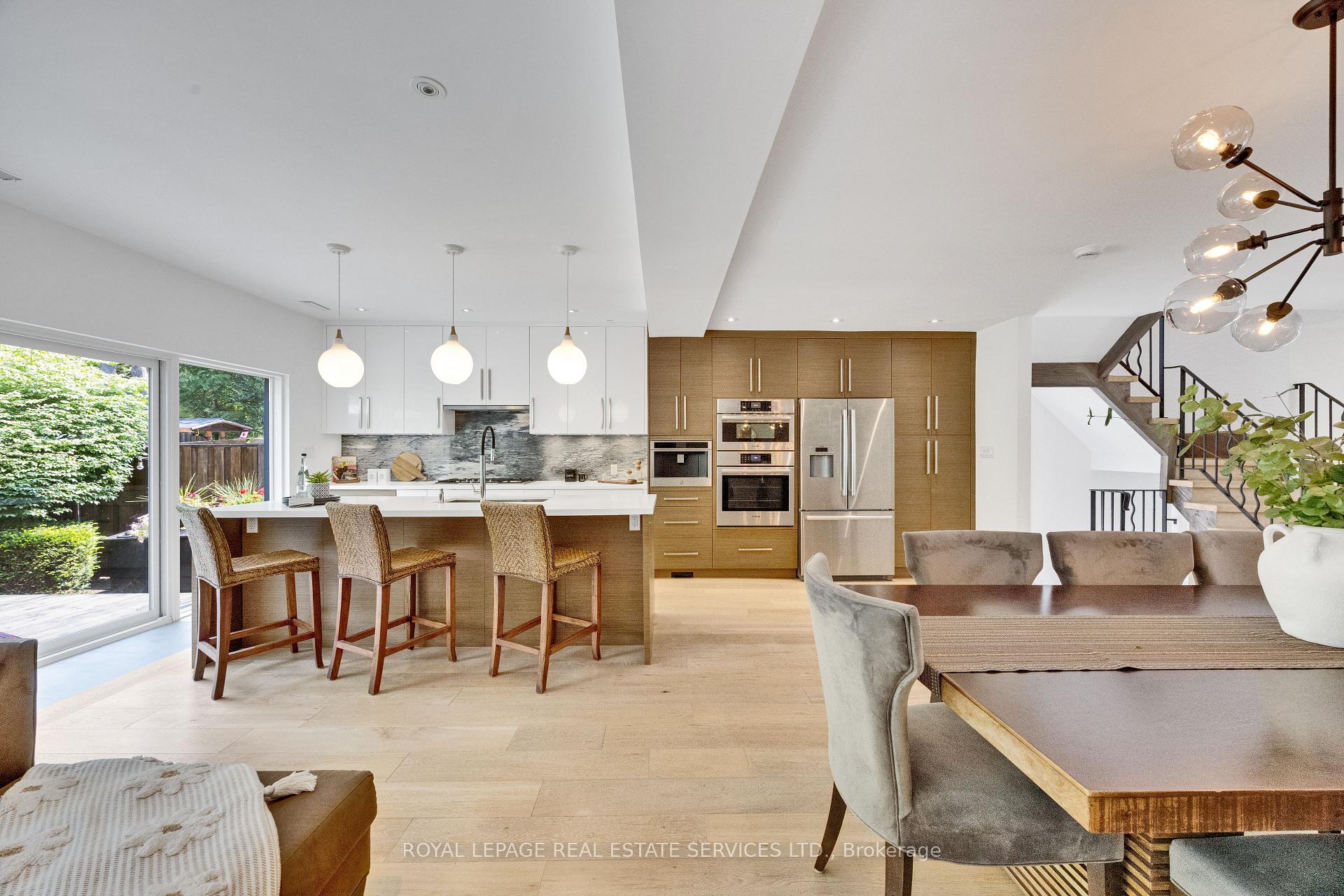 Photo 15 of 52 Glenaden Avenue E, Etobicoke, Stonegate-Queensway — HOMEH
