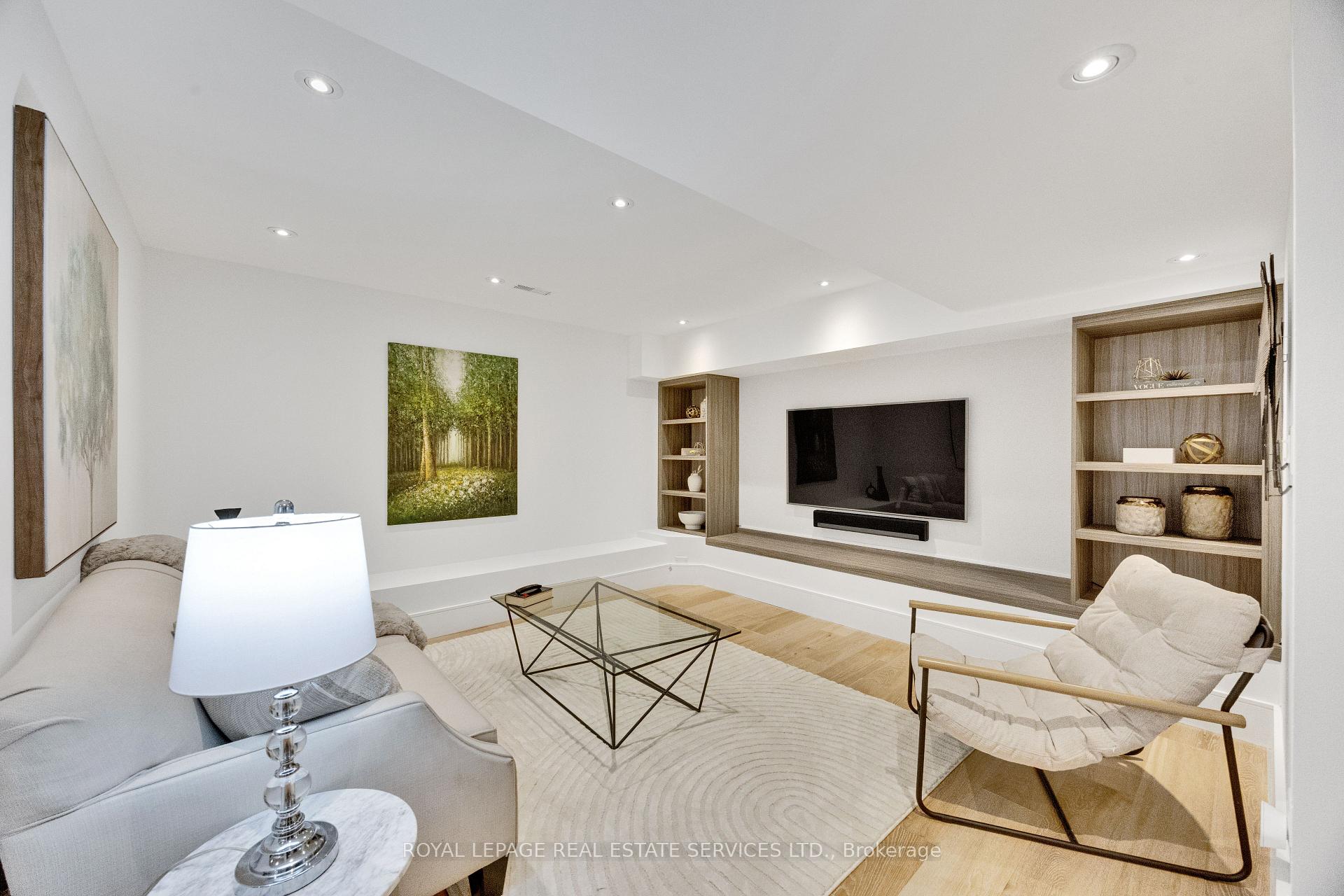 Photo 34 of 52 Glenaden Avenue E, Etobicoke, Stonegate-Queensway — HOMEH