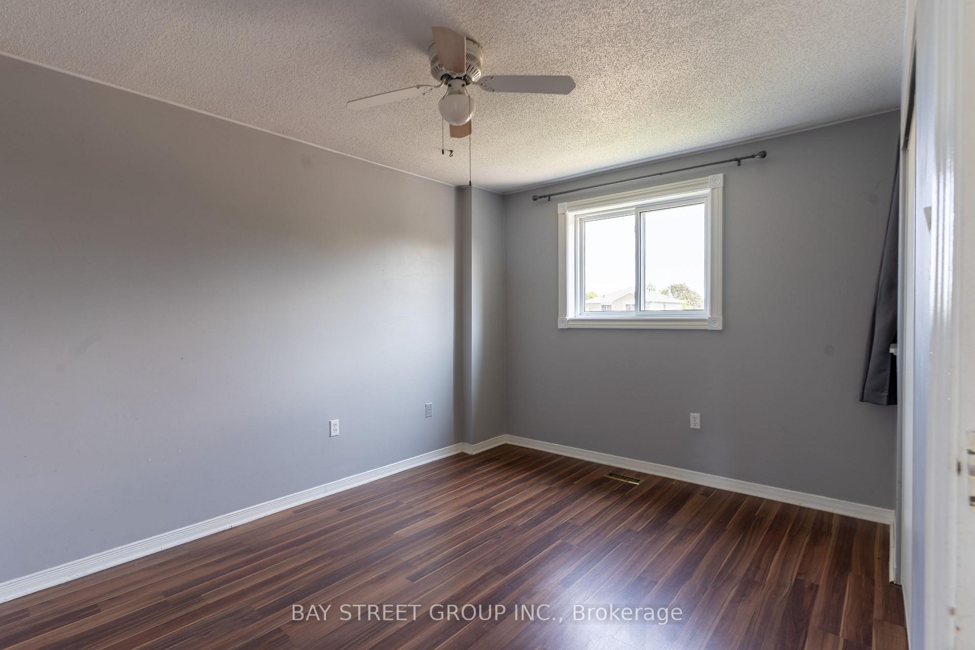 Photo 12 of 14 Orok Lane, Barrie, Grove East — HOMEH