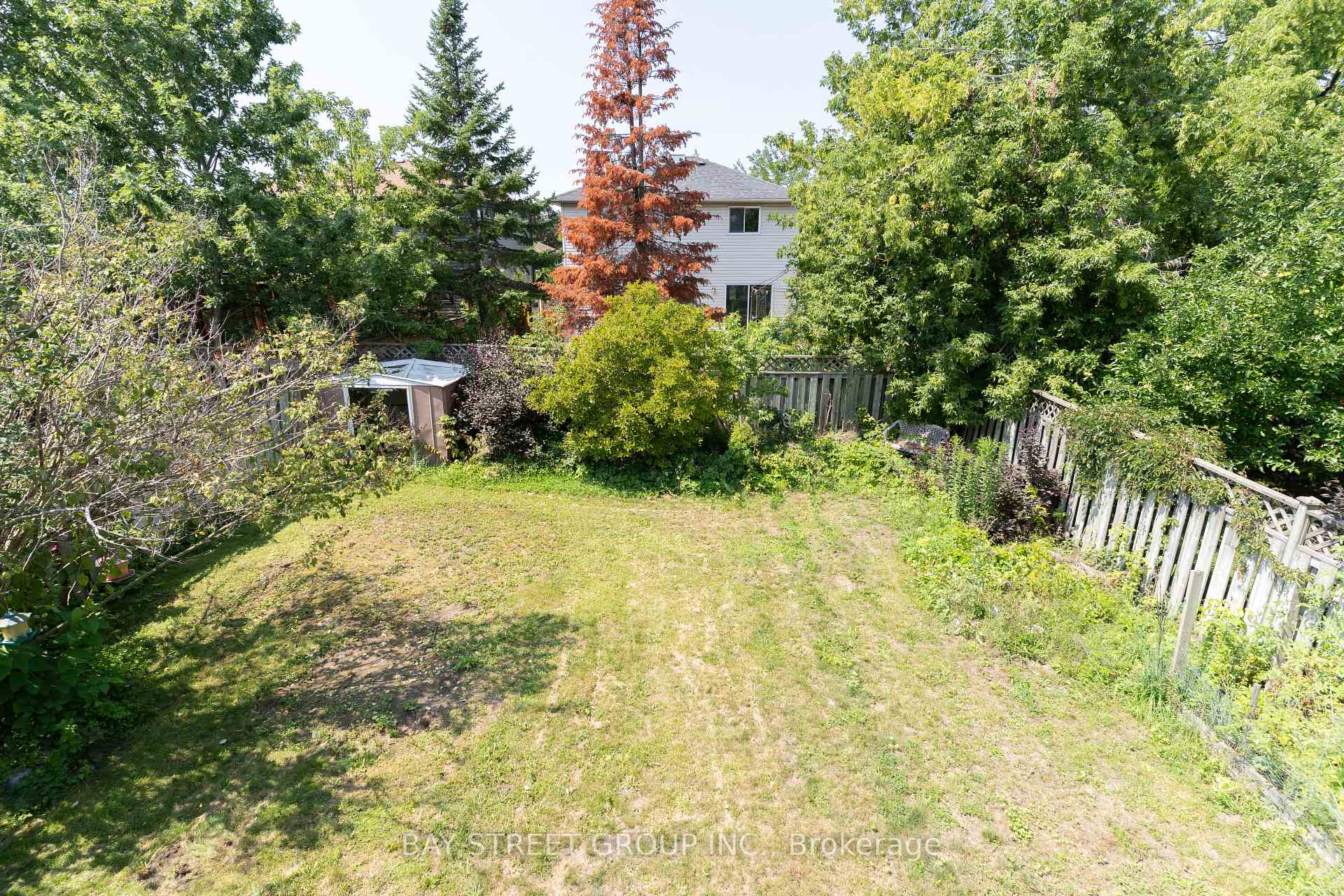 Photo 24 of 14 Orok Lane, Barrie, Grove East — HOMEH