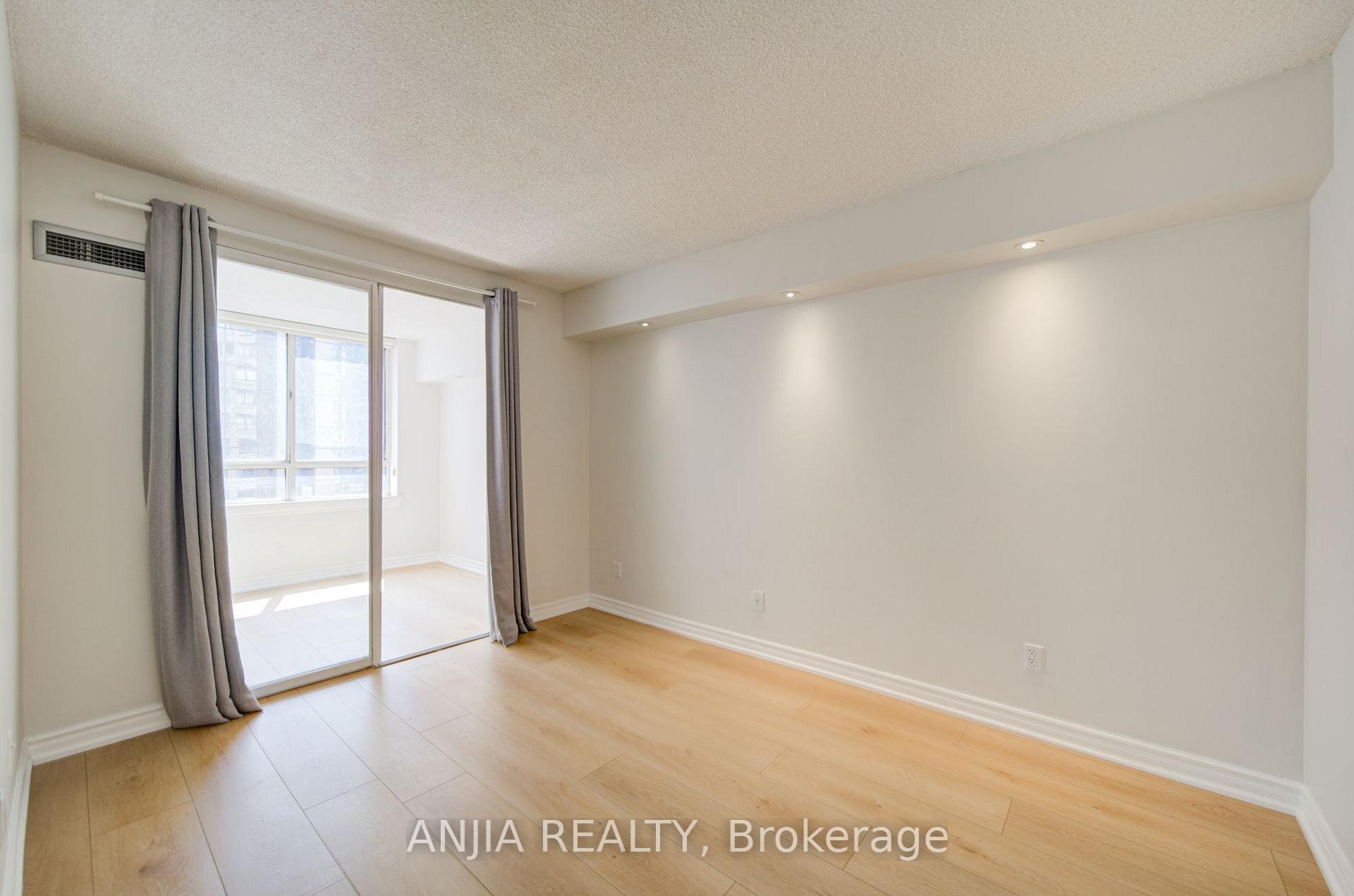 Photo 22 of Unit 912, 633 Bay Street, Toronto, Bay Street Corridor — HOMEH