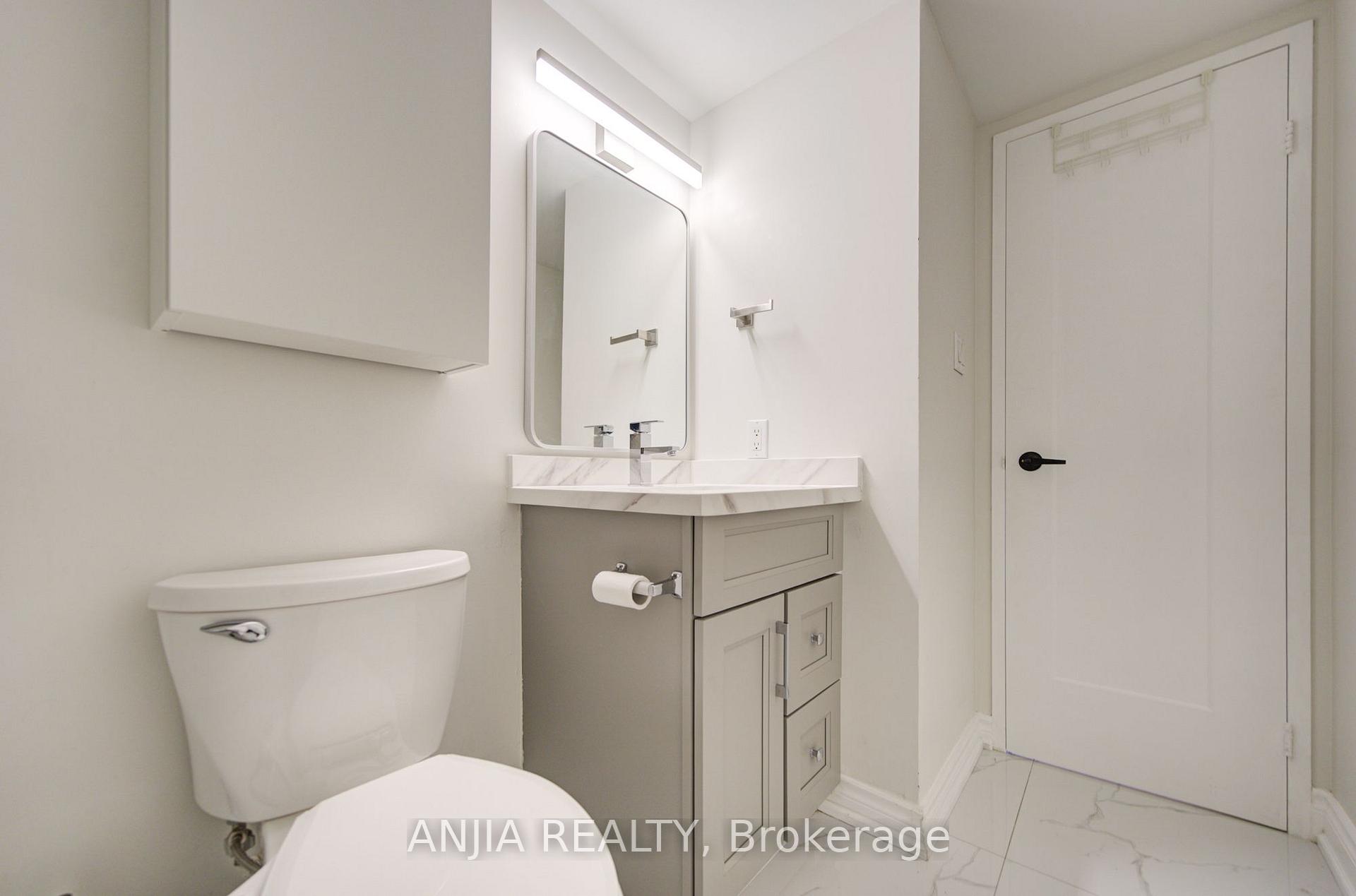 Photo 37 of Unit 912, 633 Bay Street, Toronto, Bay Street Corridor — HOMEH