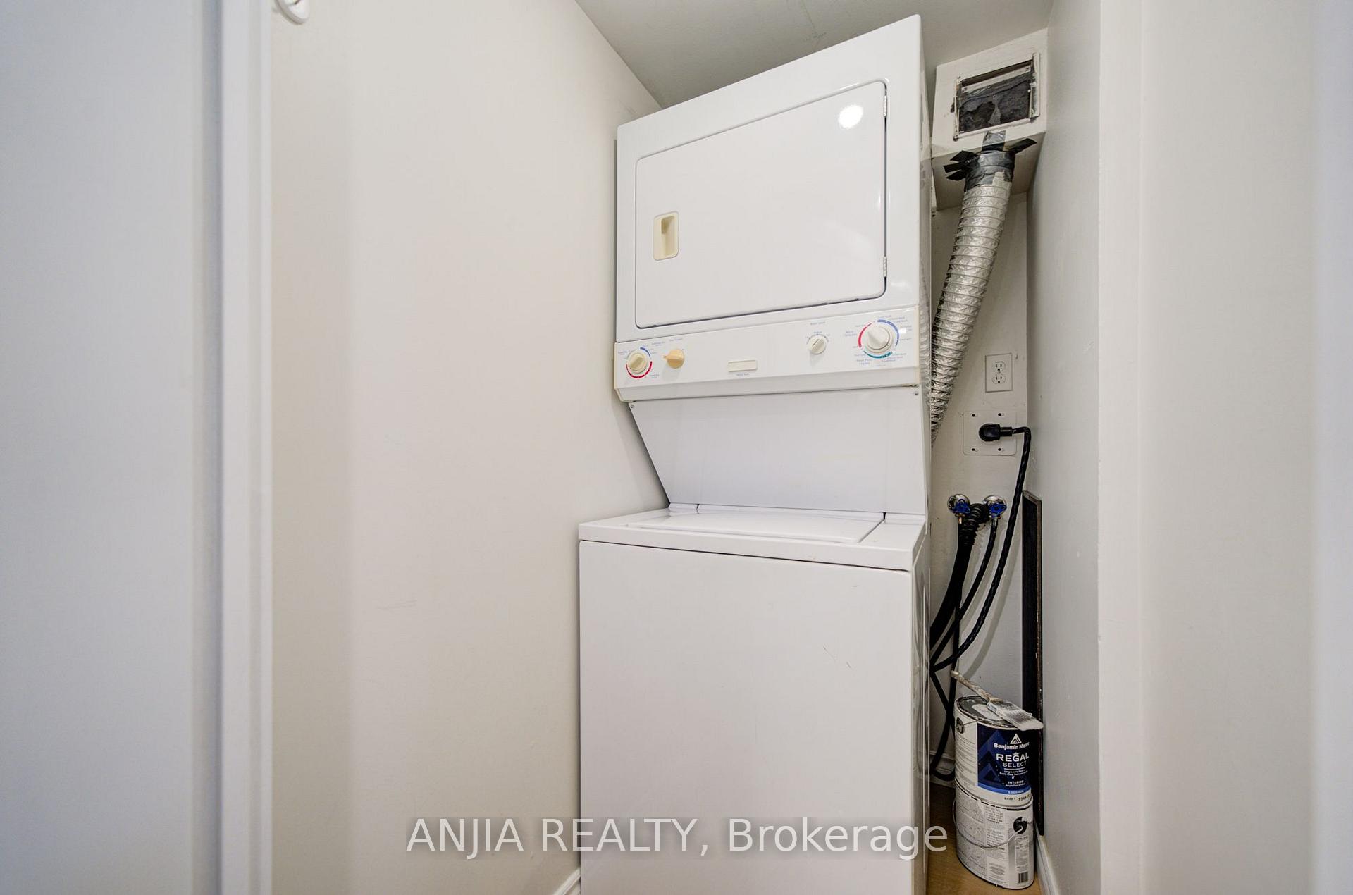 Photo 38 of Unit 912, 633 Bay Street, Toronto, Bay Street Corridor — HOMEH