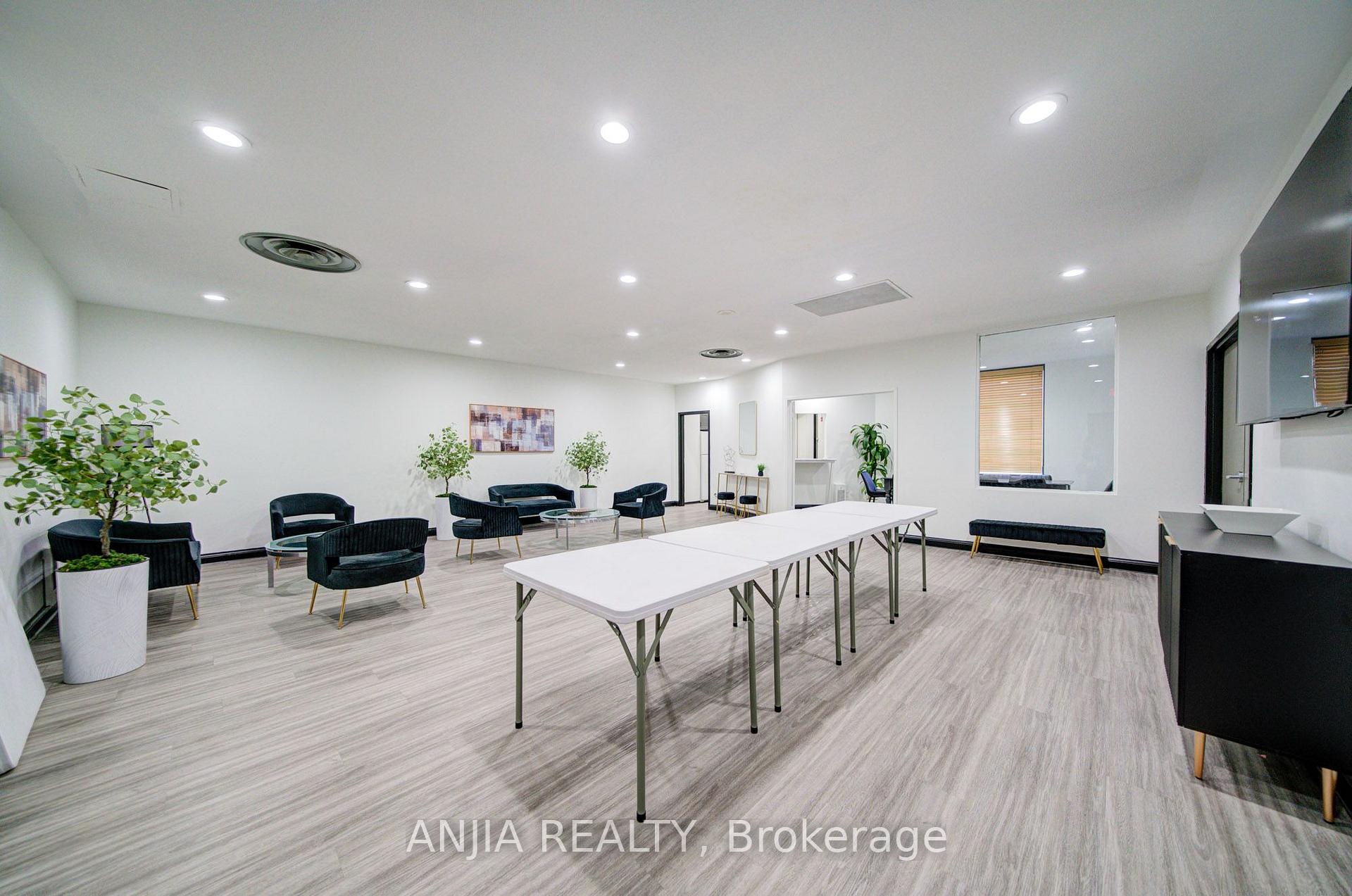 Photo 43 of Unit 912, 633 Bay Street, Toronto, Bay Street Corridor — HOMEH