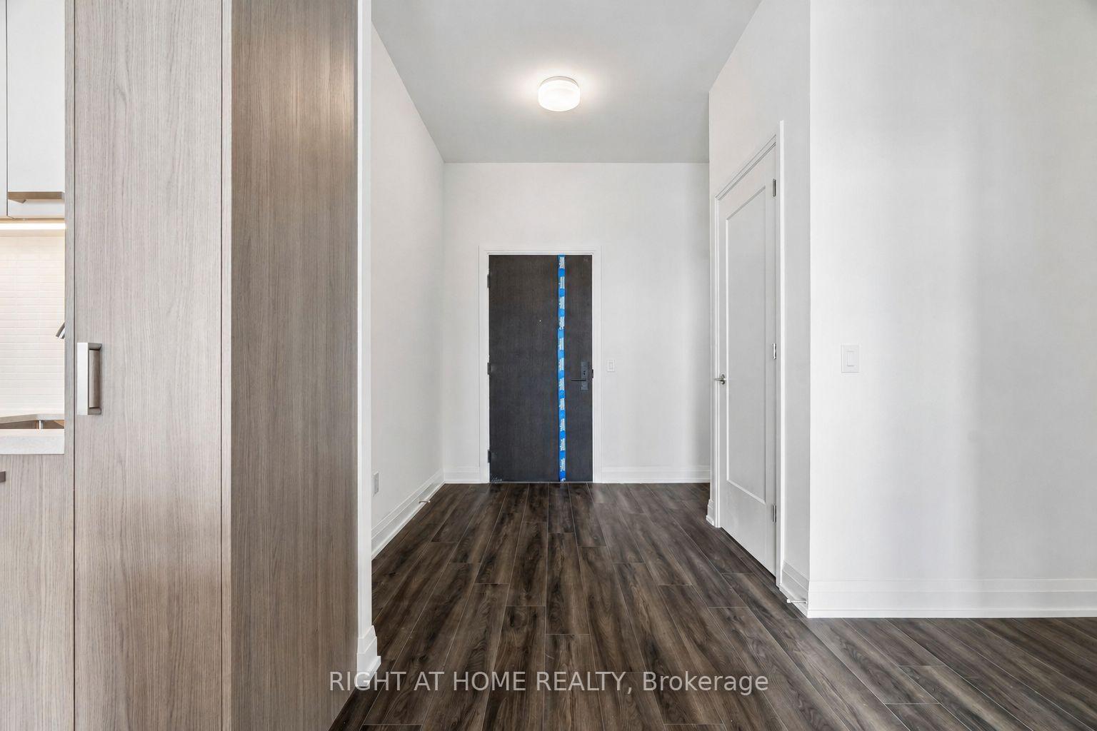 Photo 6 of 20 Soudan Avenue, Toronto, Mount Pleasant West — HOMEH