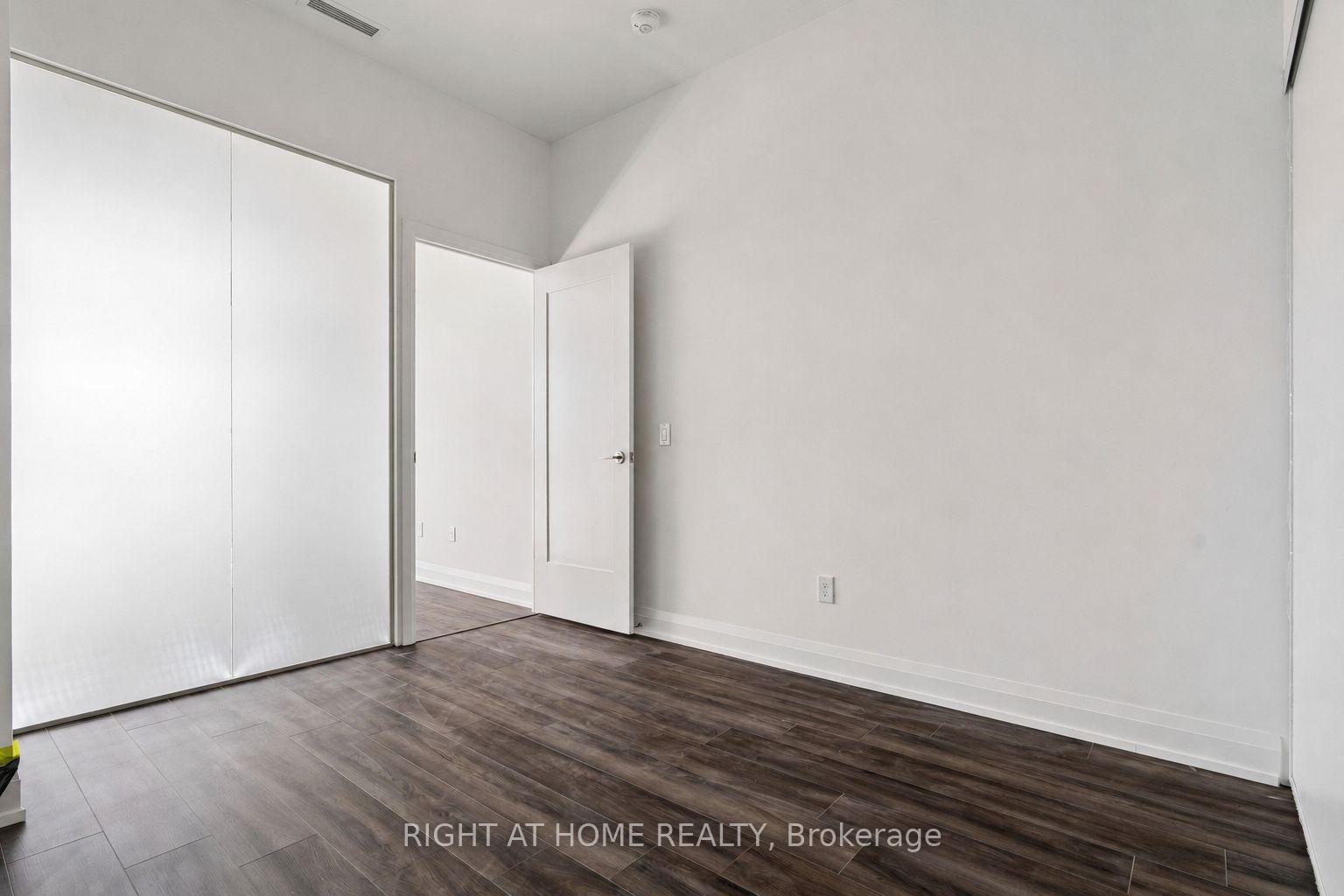 Photo 24 of 20 Soudan Avenue, Toronto, Mount Pleasant West — HOMEH