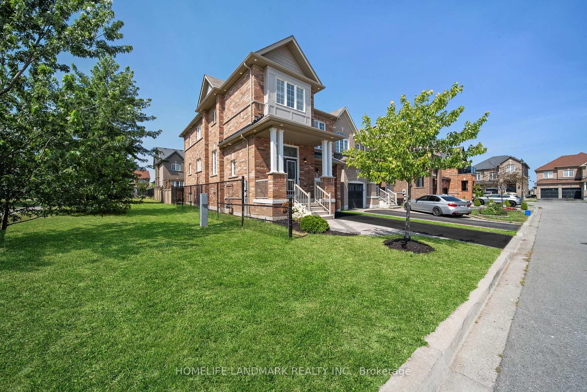 Photo 7 of 50 Keith-Wright Crescent, Ajax, Northeast Ajax — HOMEH