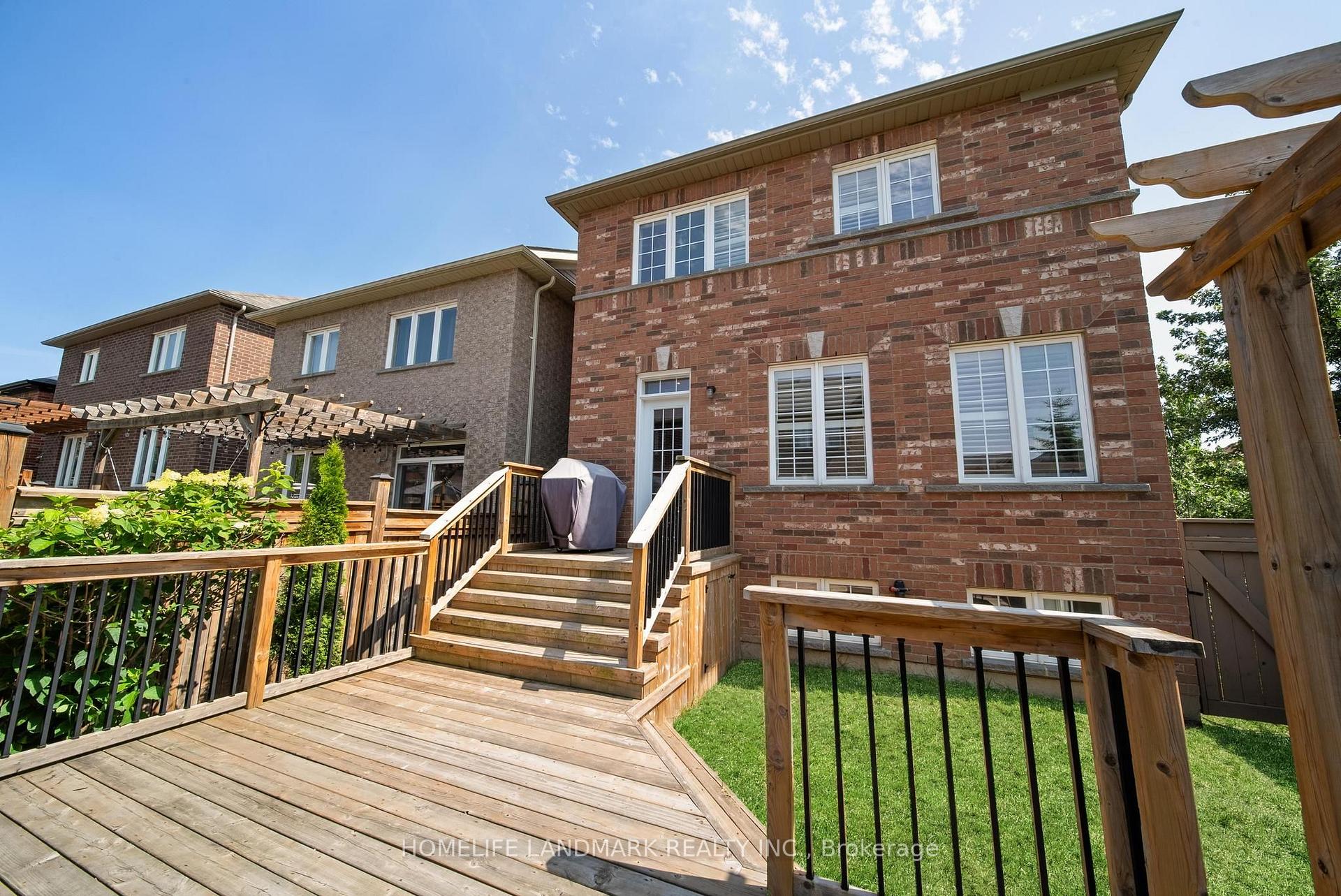 Photo 45 of 50 Keith-Wright Crescent, Ajax, Northeast Ajax — HOMEH