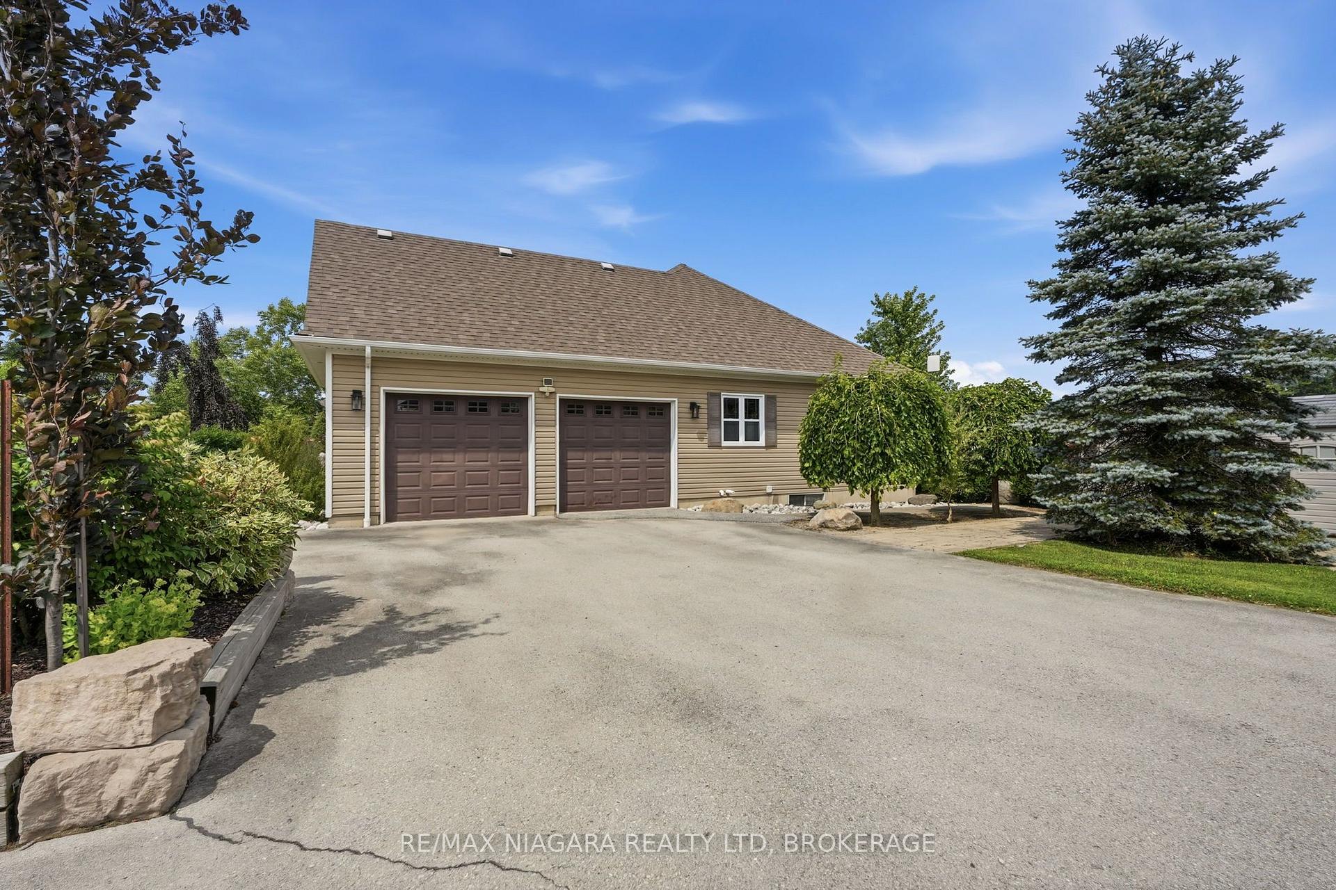 Photo 4 of 5477 Attema Crescent, West Lincoln, Bismark/Wellandport — HOMEH