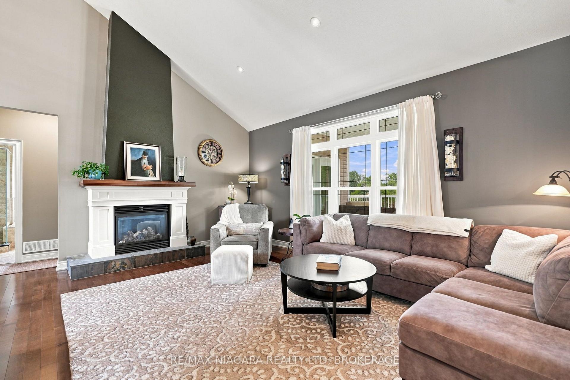 Photo 8 of 5477 Attema Crescent, West Lincoln, Bismark/Wellandport — HOMEH