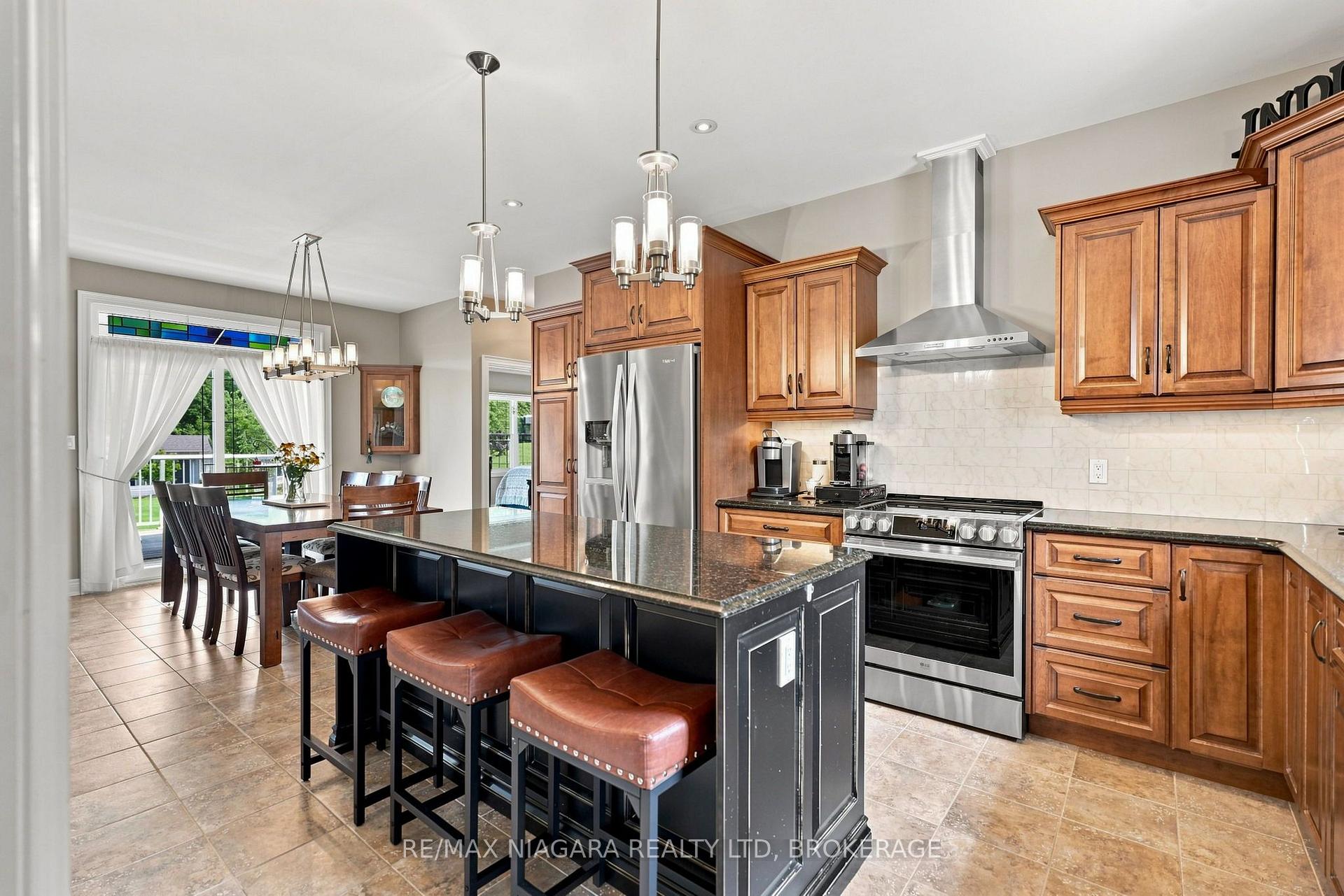 Photo 13 of 5477 Attema Crescent, West Lincoln, Bismark/Wellandport — HOMEH